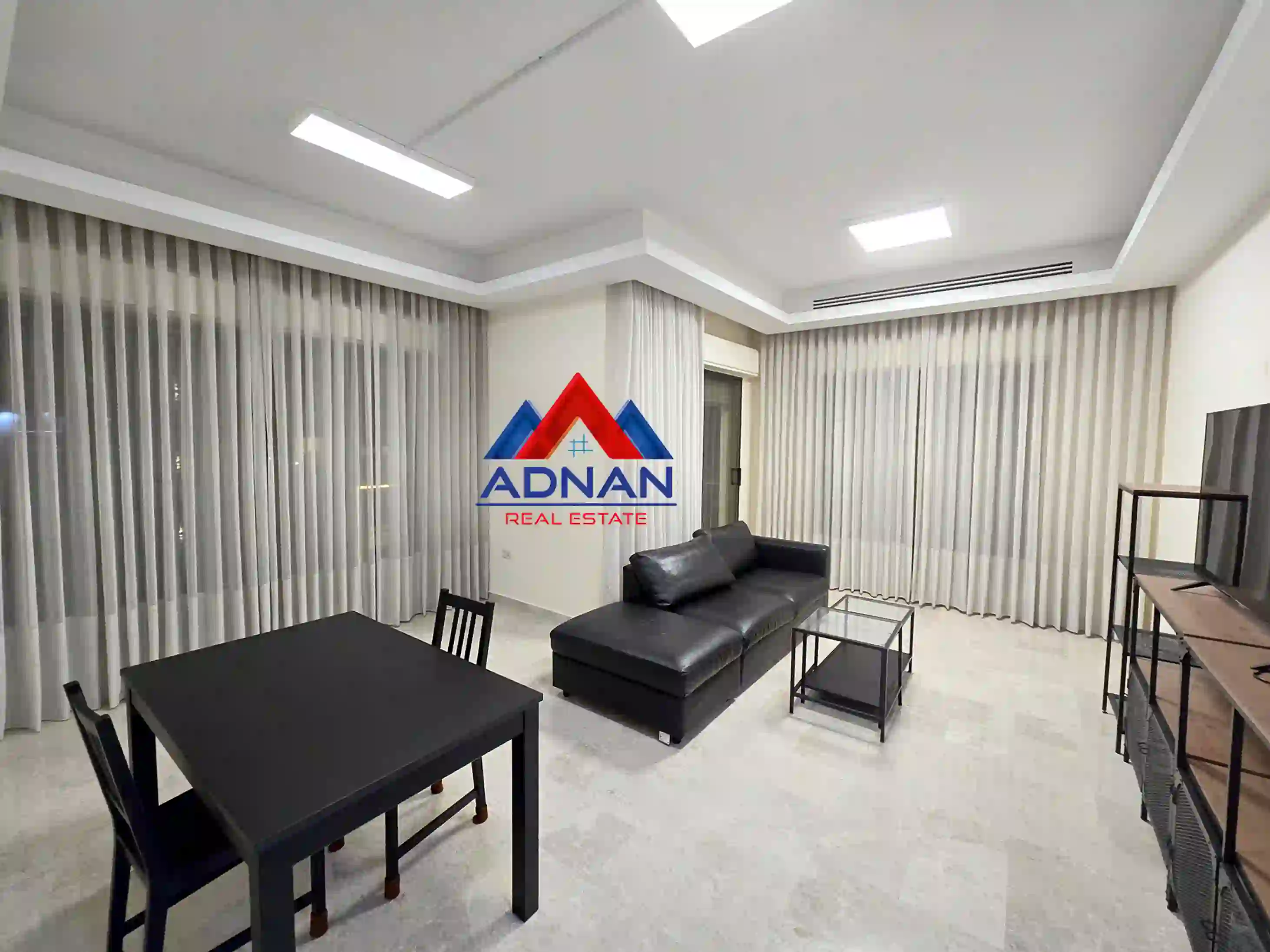 For sale 5th Circle Apartment - Image 4