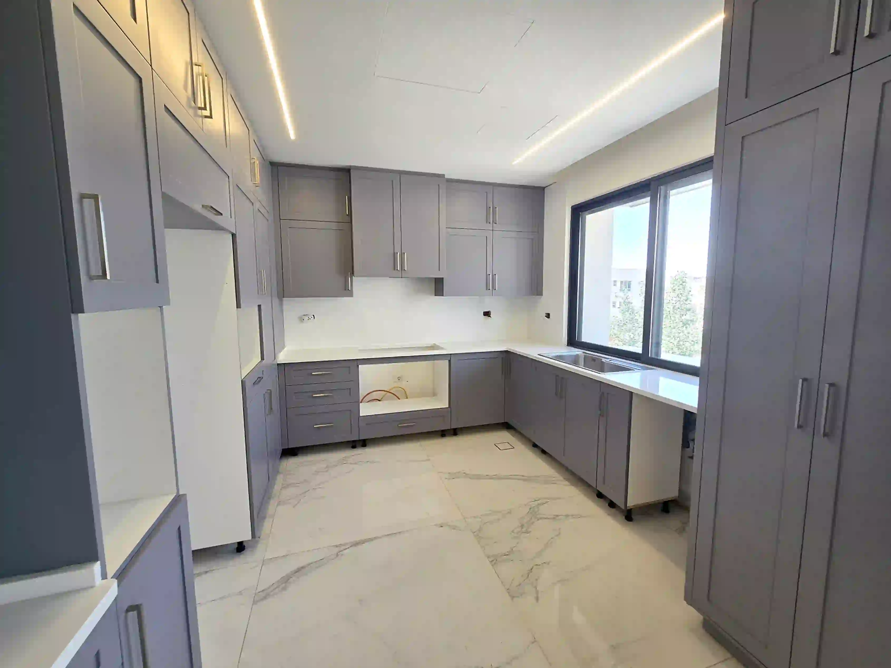 For rent Abdoun Apartment - Image 3