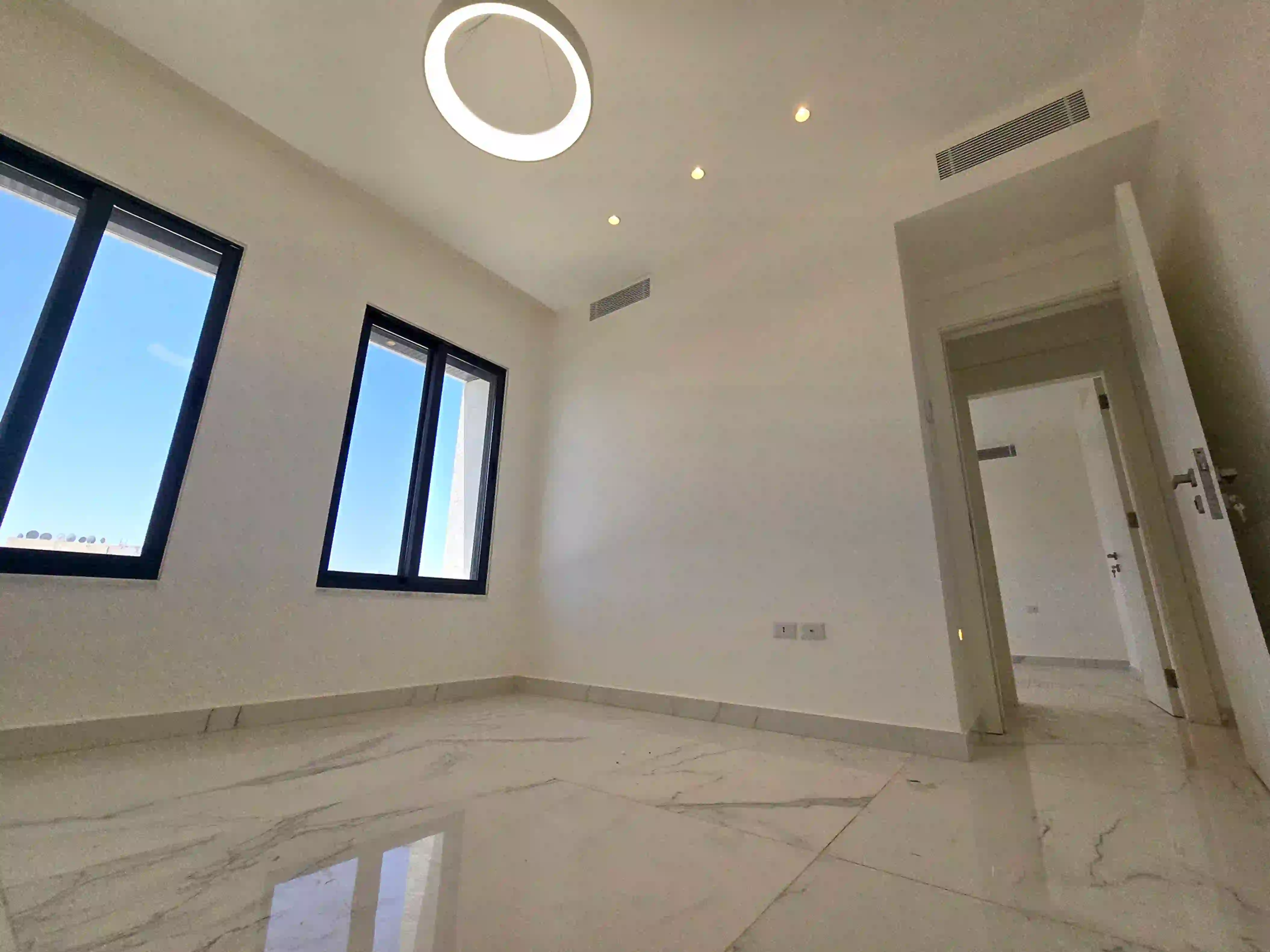 For rent Abdoun Apartment - Image 5