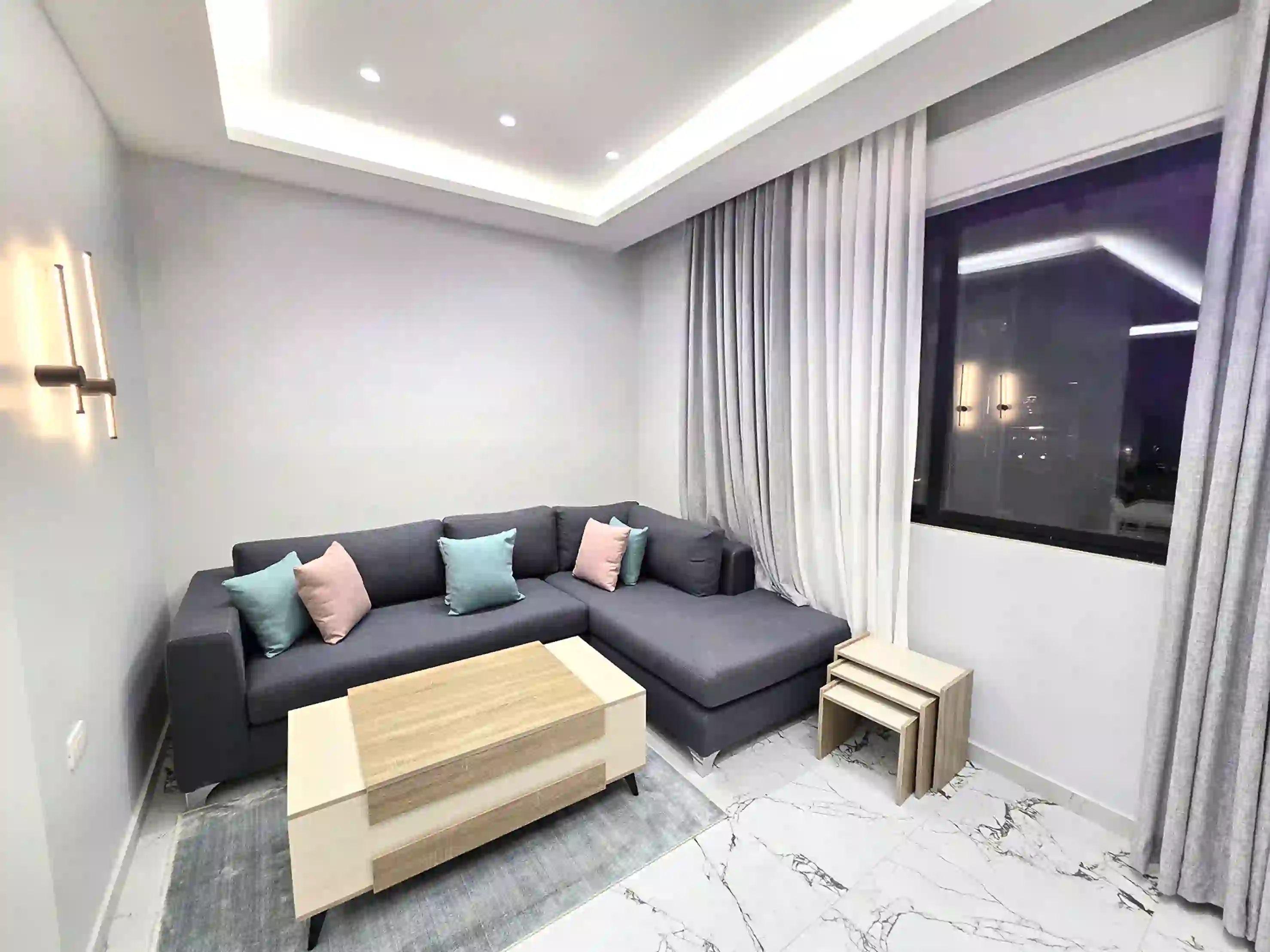 For rent Umm Al Summaq Apartment
