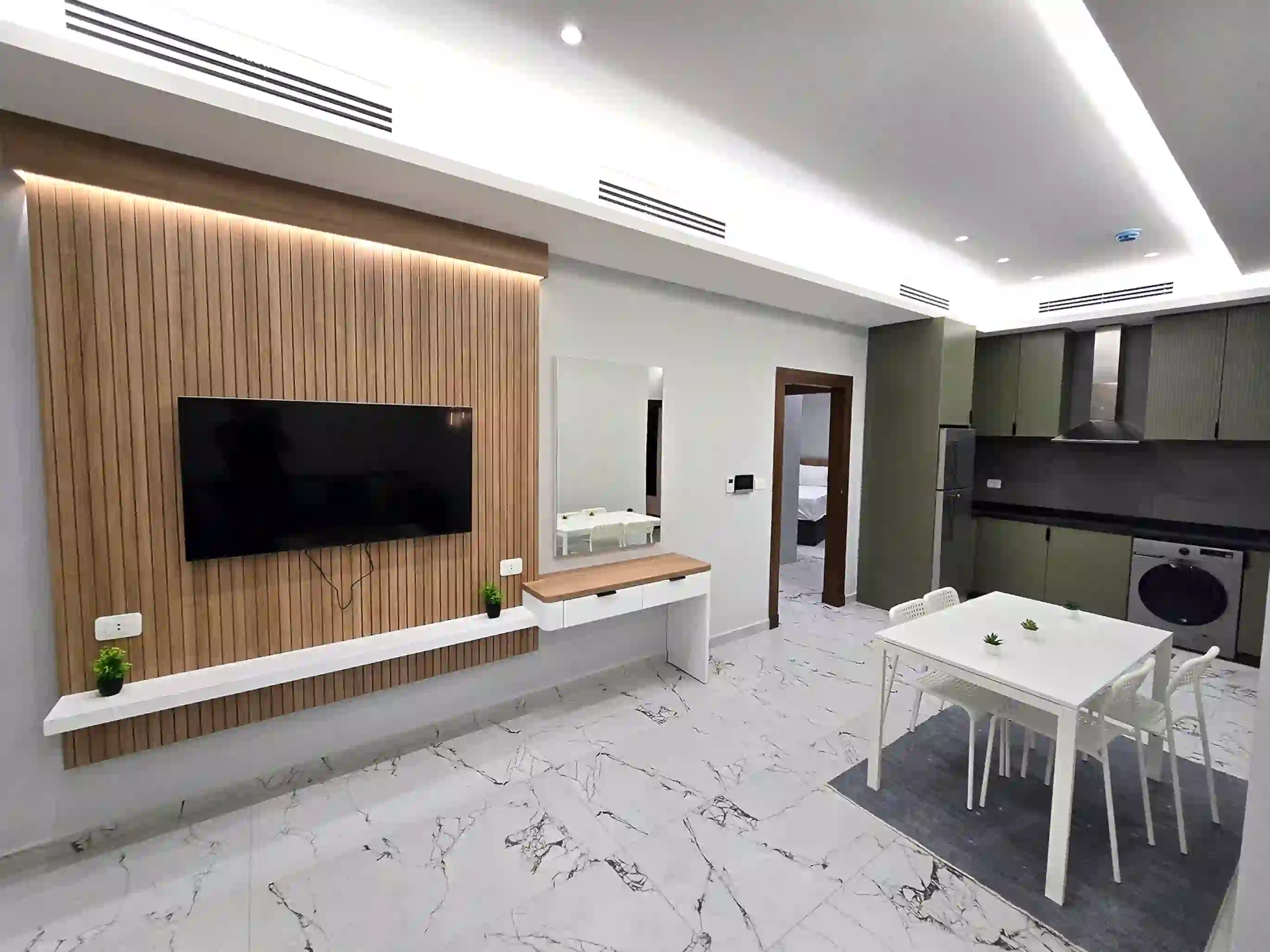 For rent Umm Al Summaq Apartment - Image 2