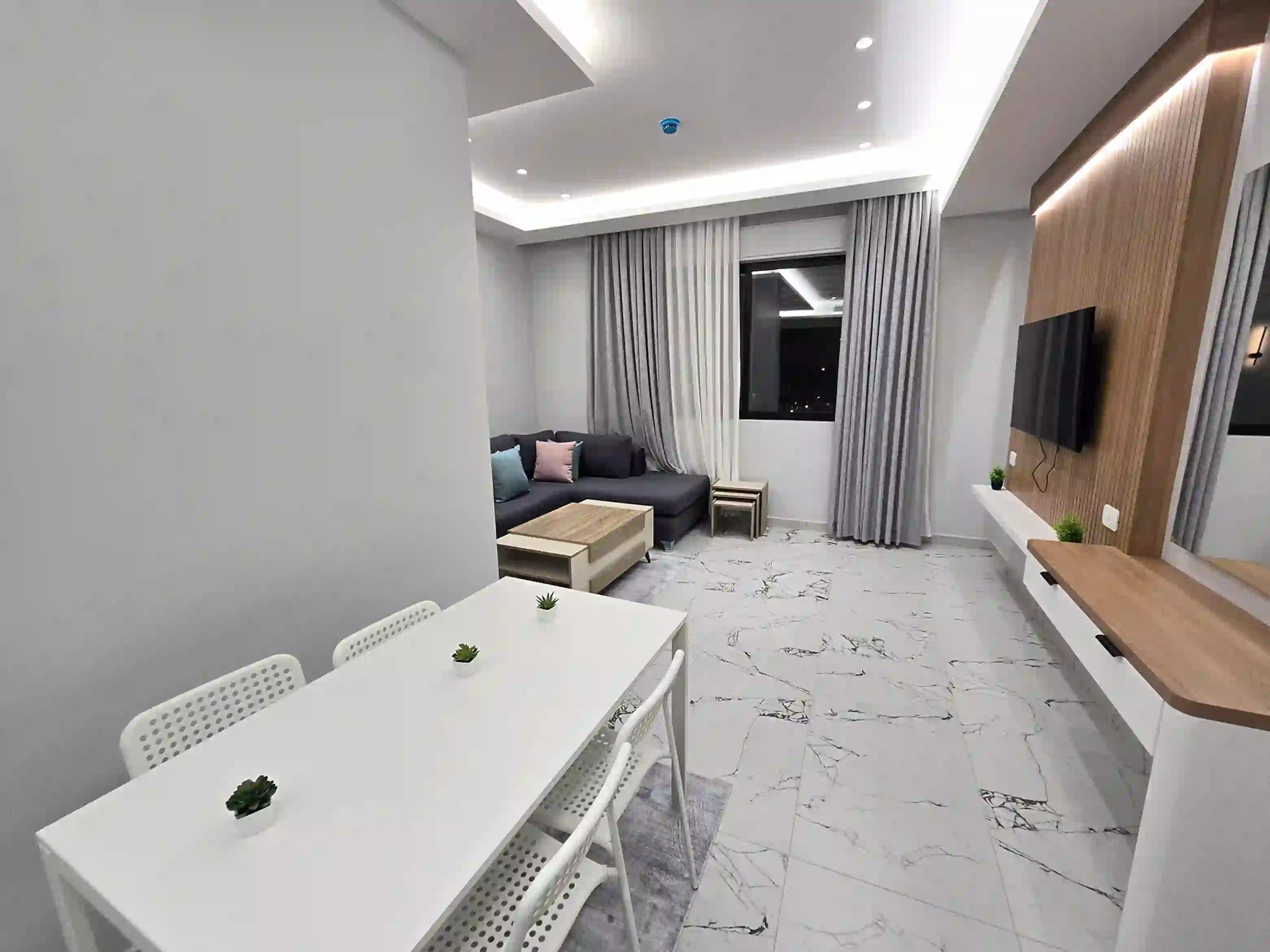 For rent Umm Al Summaq Apartment - Image 3