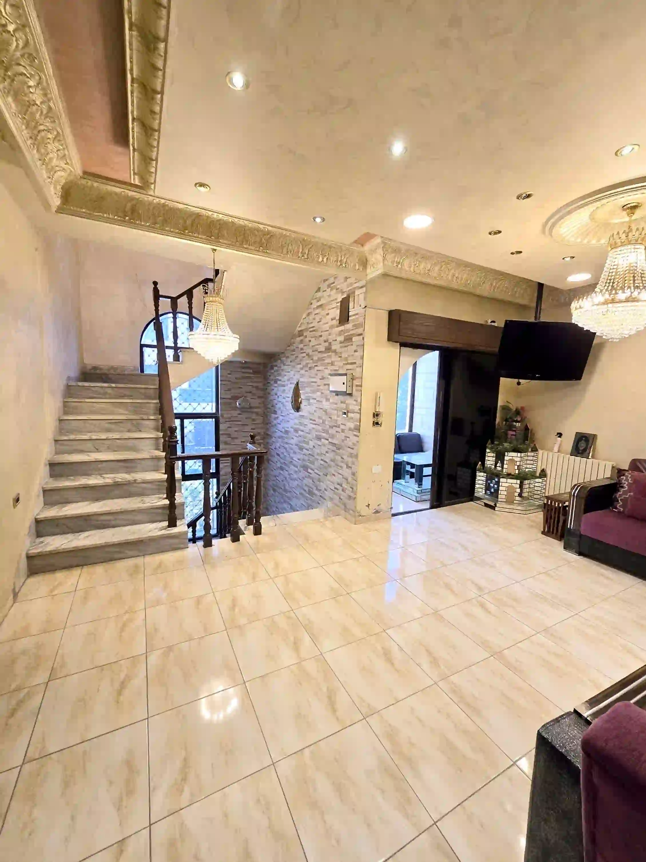 For rent Umm Al Summaq Villa - Image 7