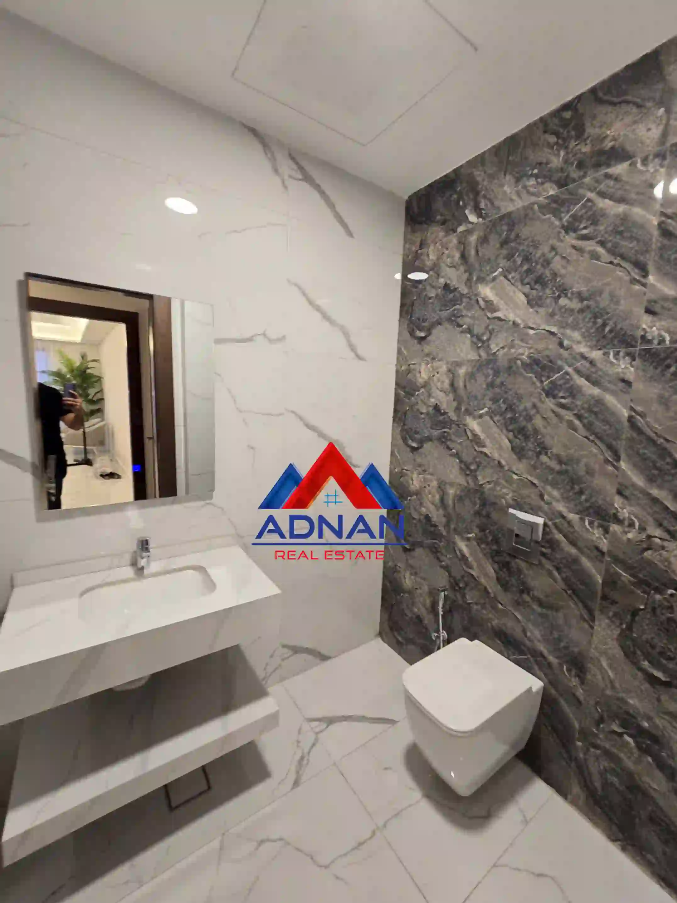 For rent Deir Ghbar Apartment - Image 10