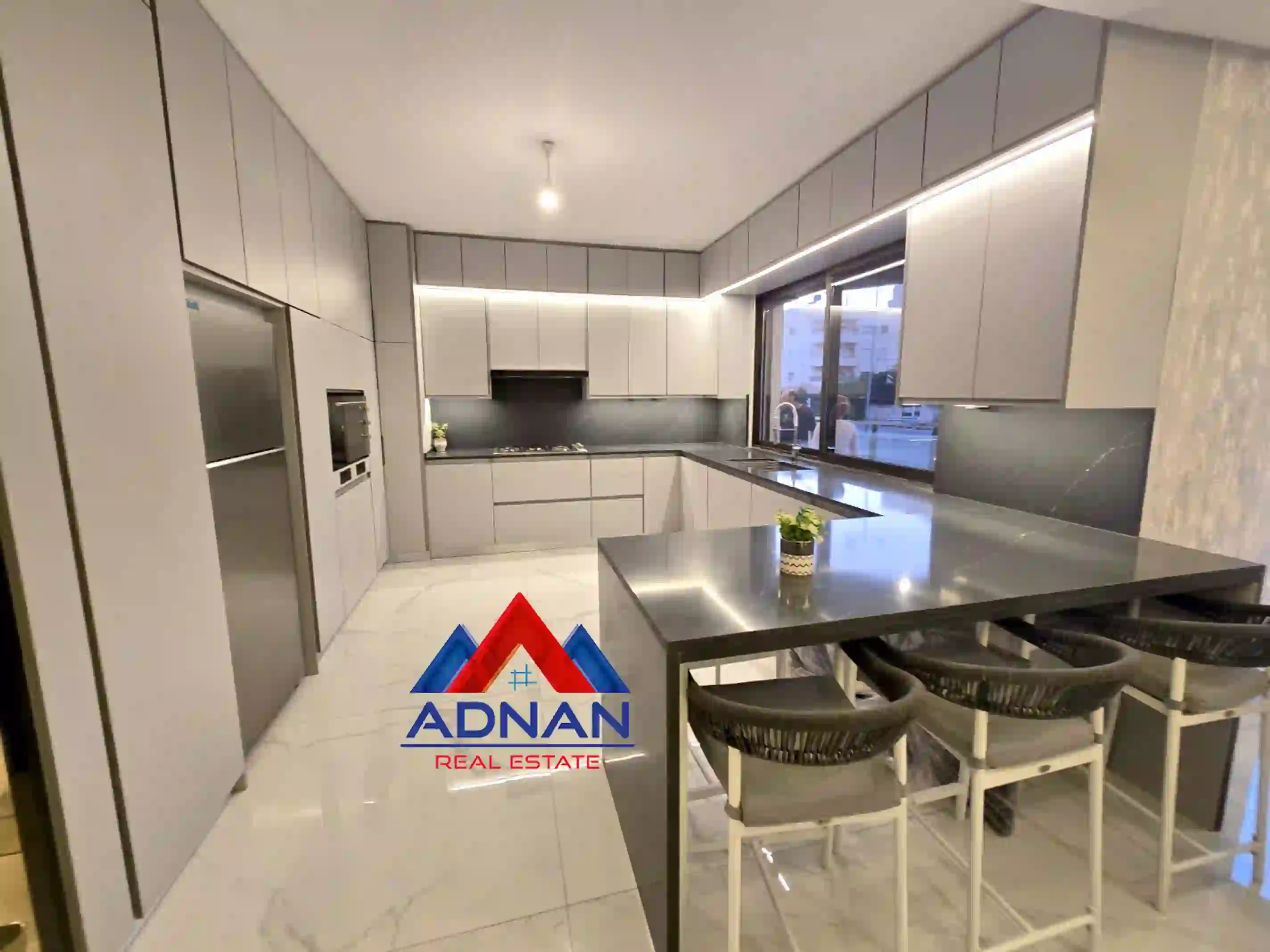 For rent Deir Ghbar Apartment - Image 3