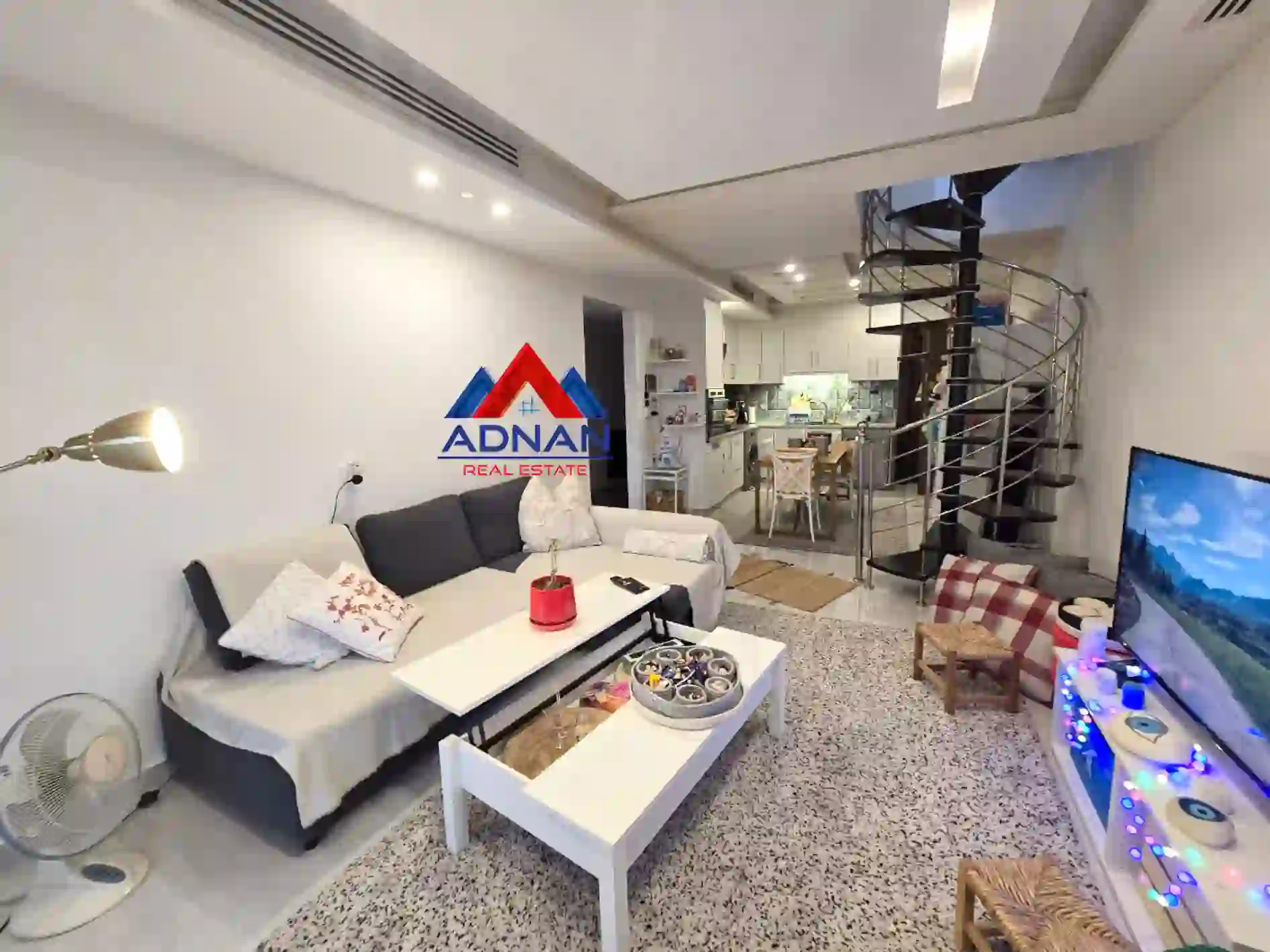 For rent Deir Ghbar Apartment - Image 5