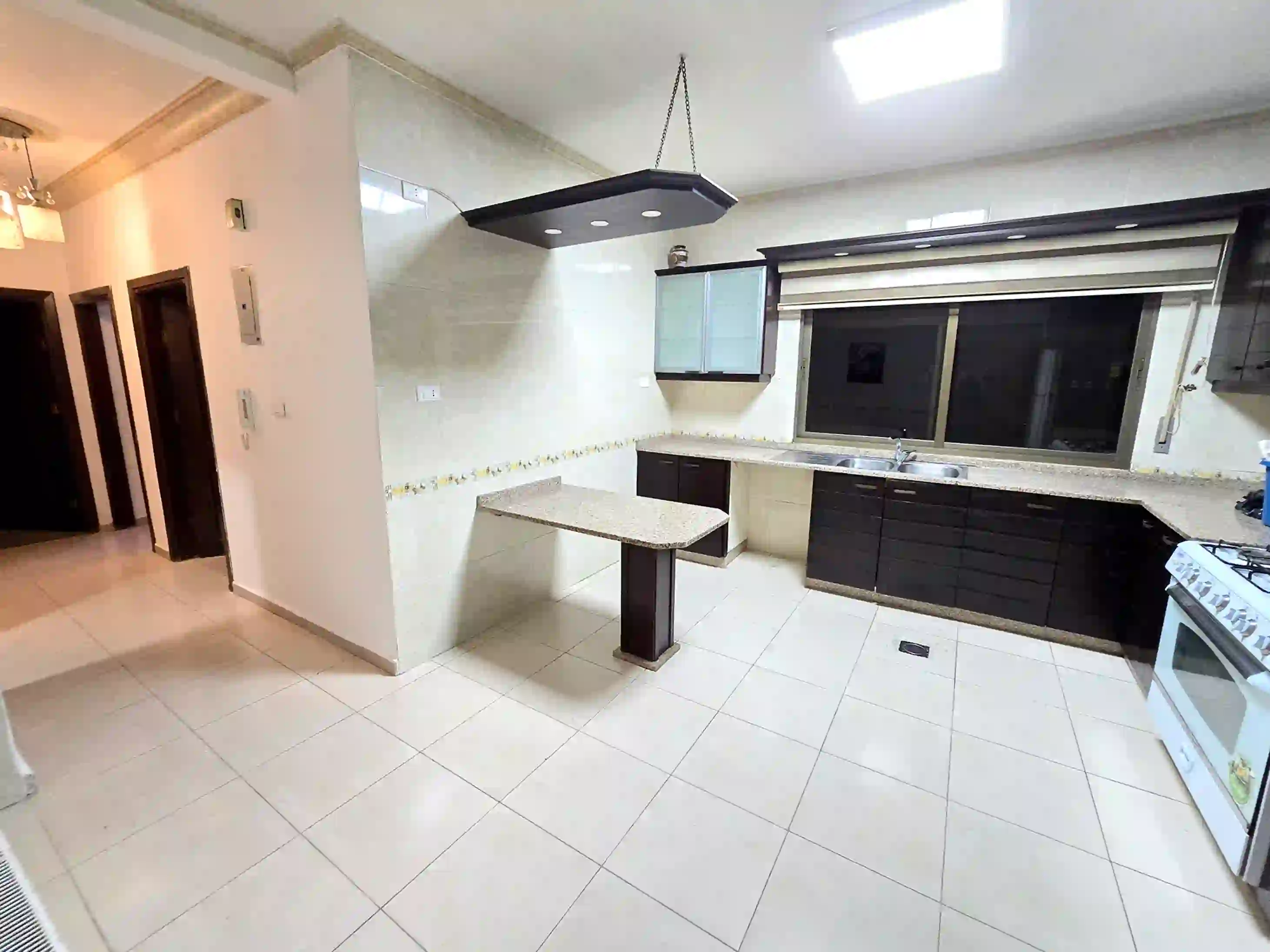 For sale Um Uthaina Apartment - Image 4