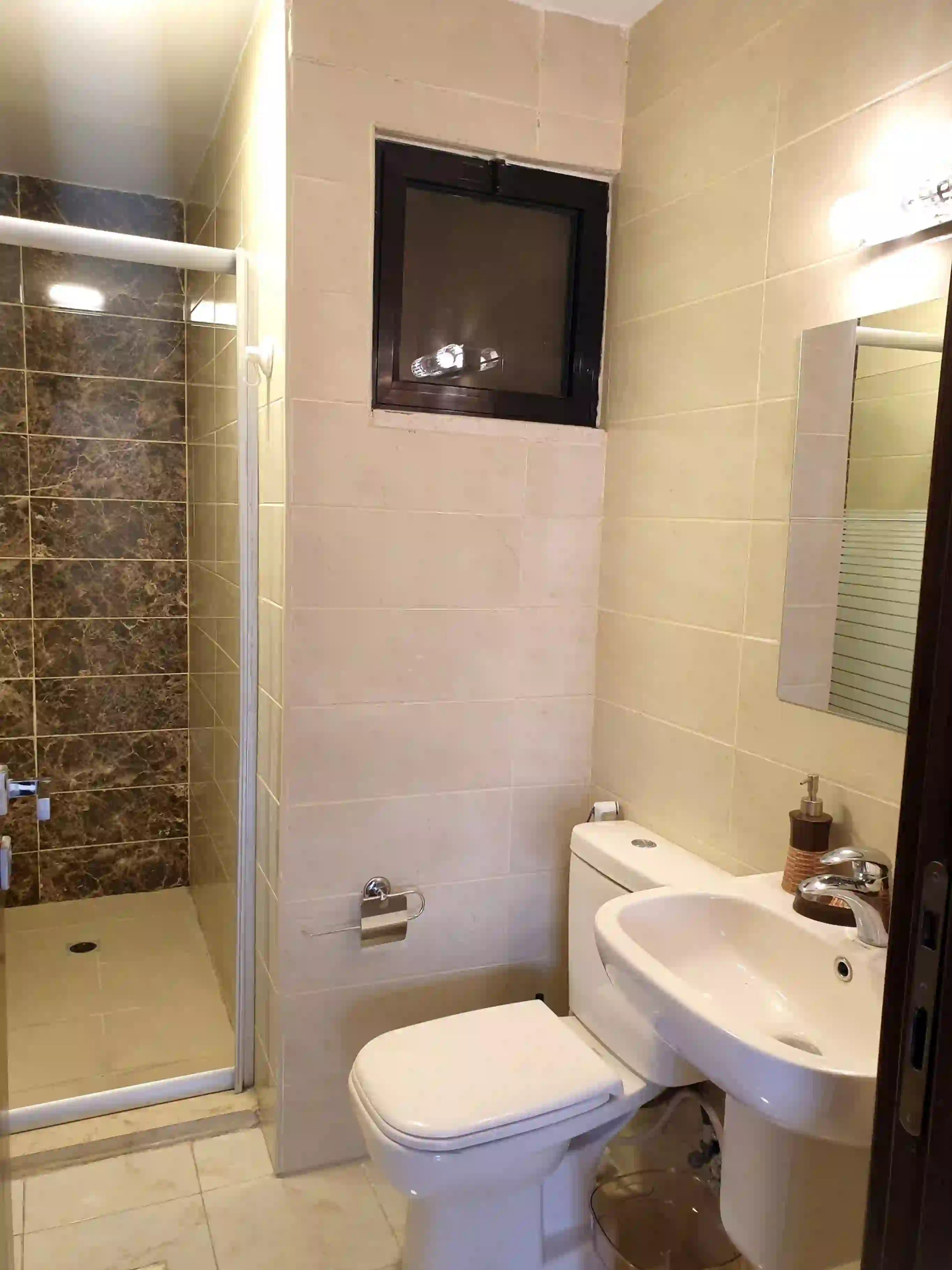 For rent 7th Circle Apartment - Image 7