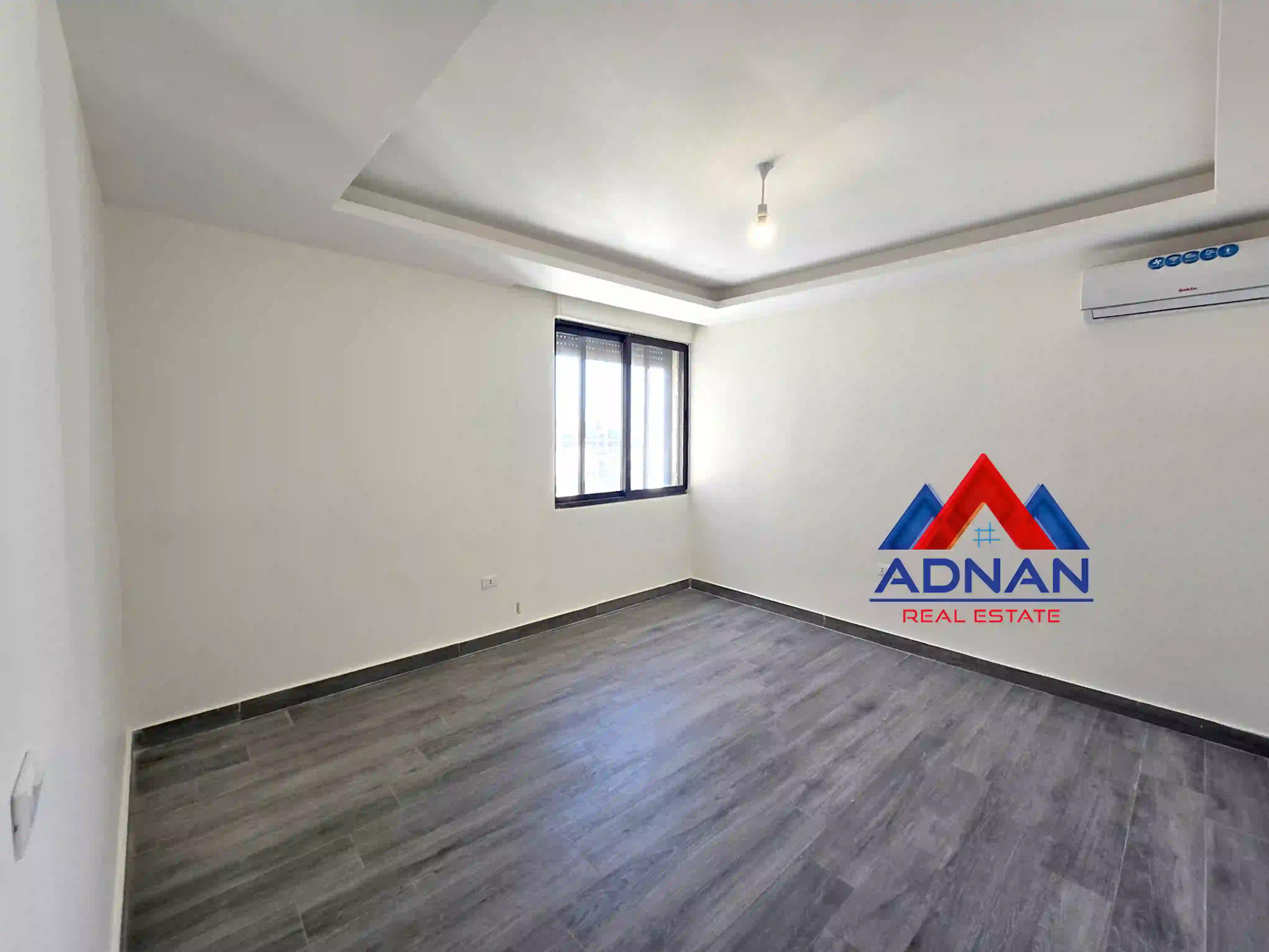 For rent Deir Ghbar Apartment - Image 5