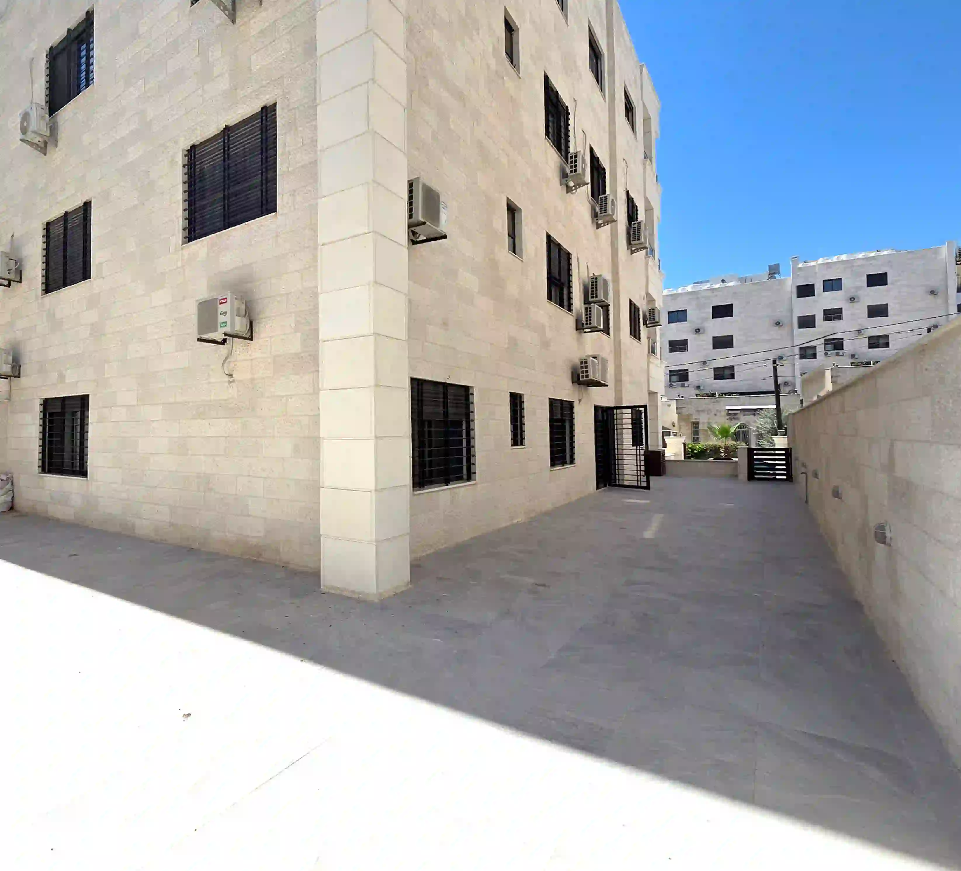For rent 7th Circle Apartment - Image 18