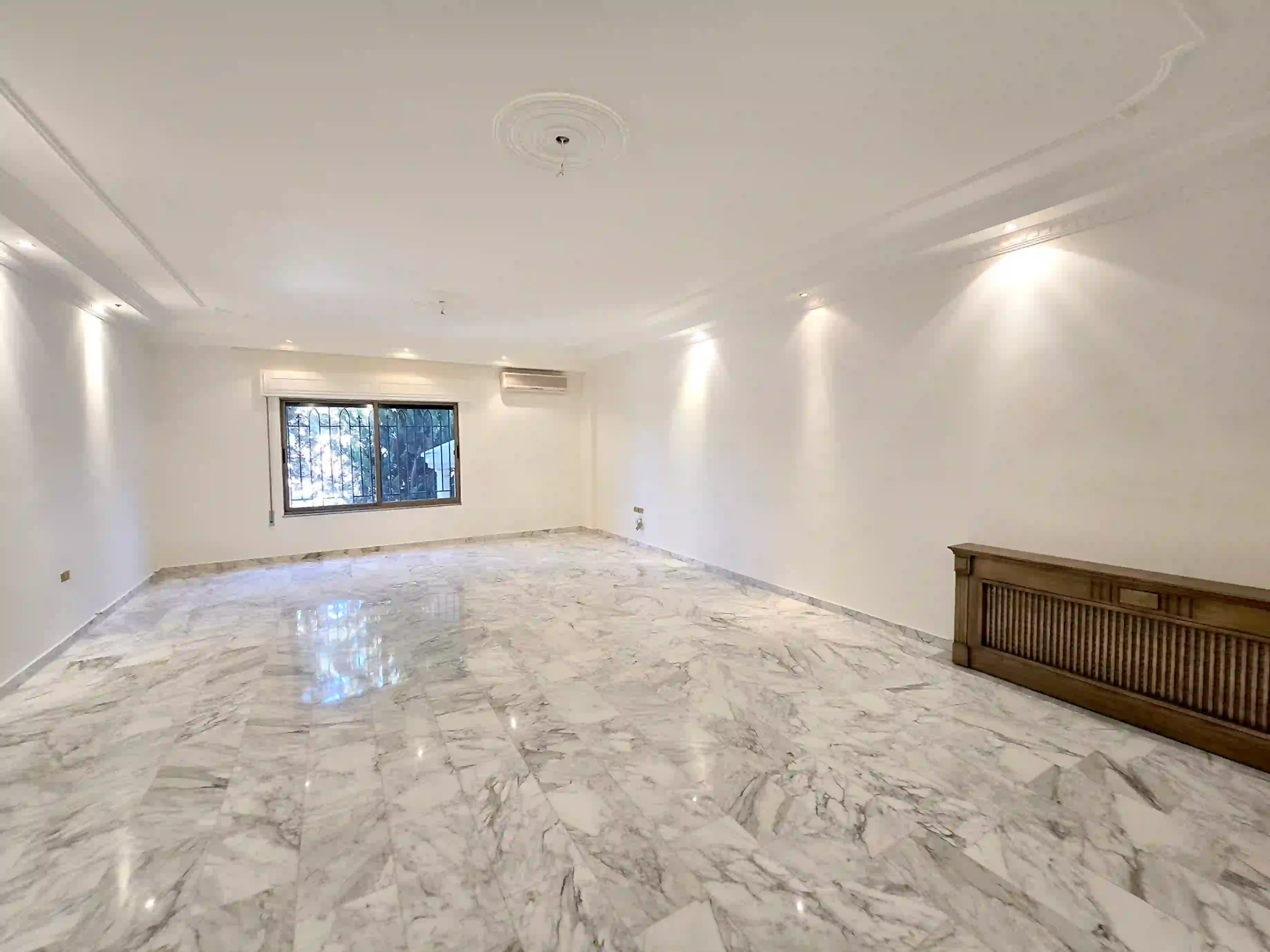 For sale Abdoun Apartment - Image 2