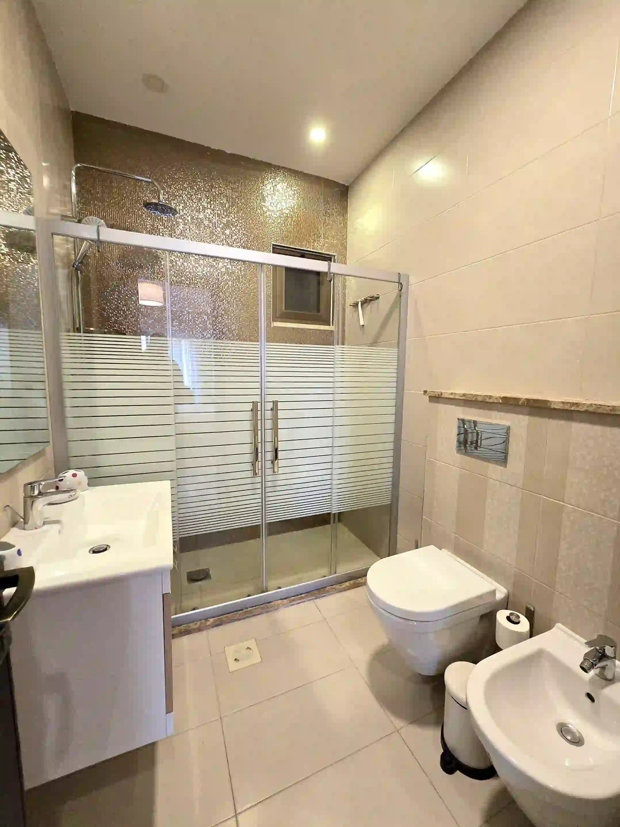 For rent Jabal Amman Apartment - Image 13
