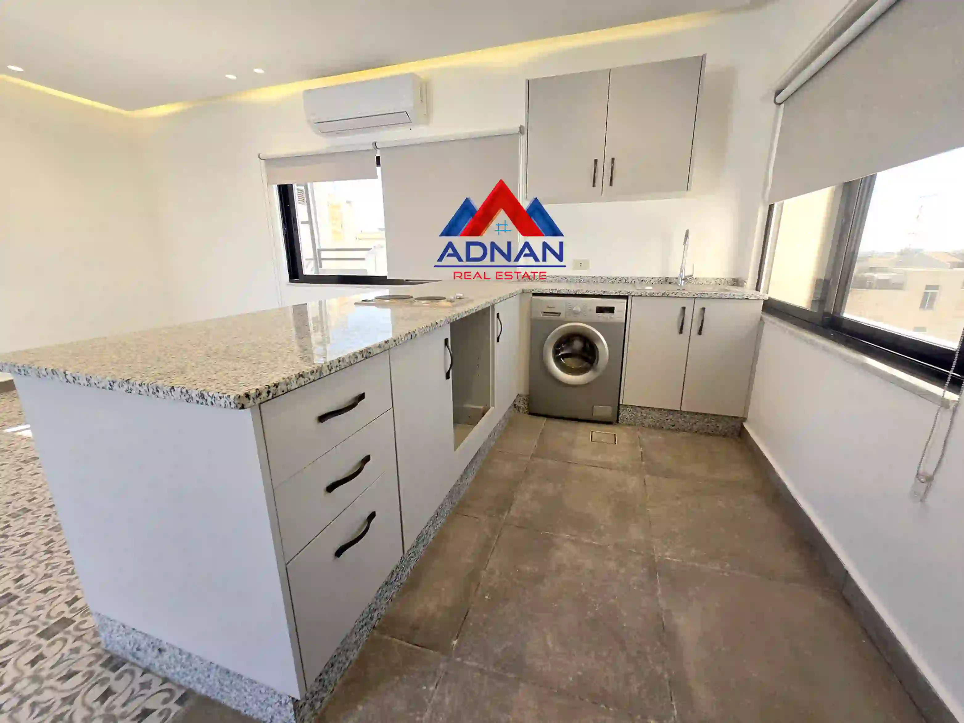 للايجار أم أذينة شقة - Image 5