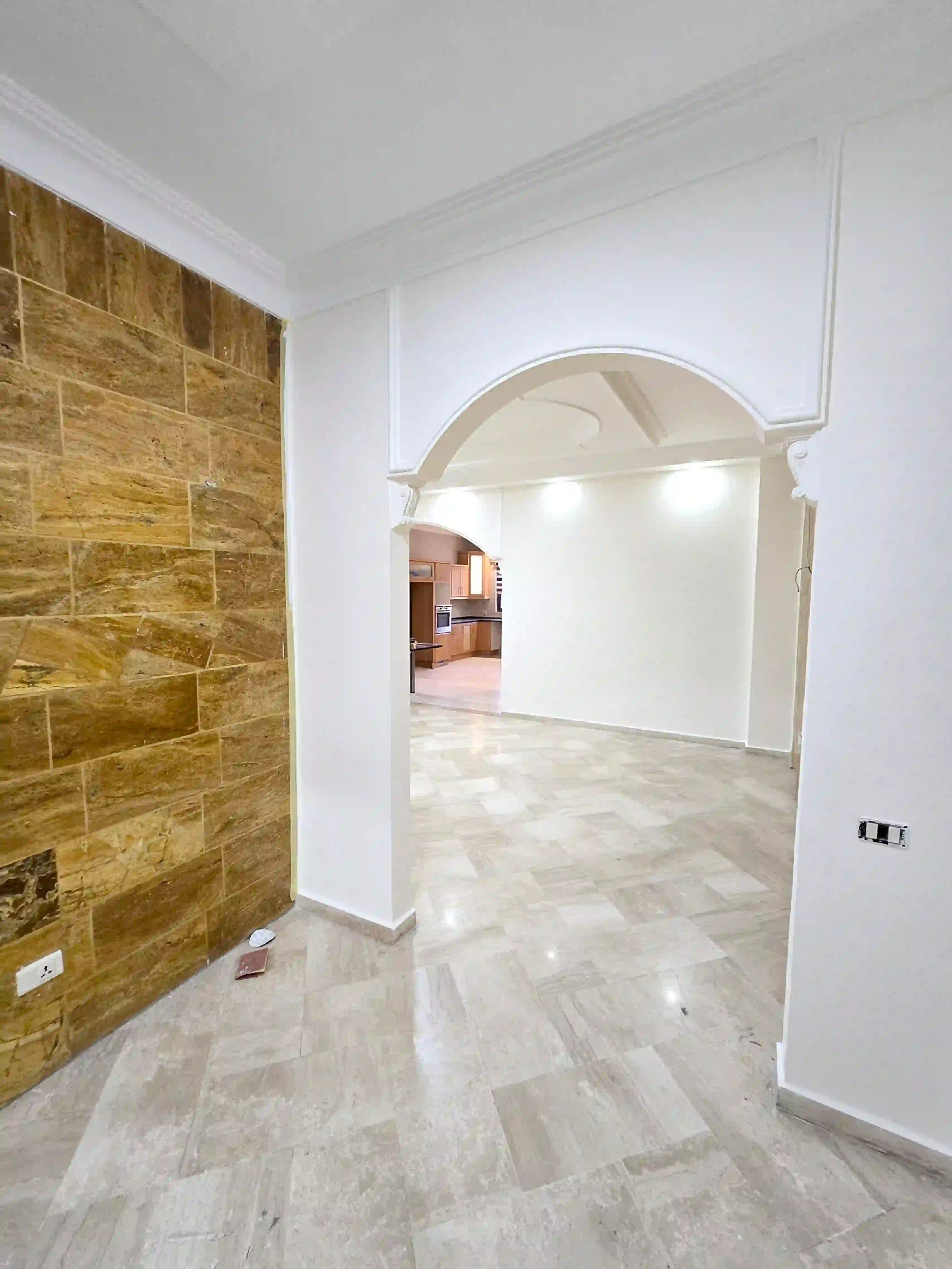 For rent Abdoun Apartment - Image 6