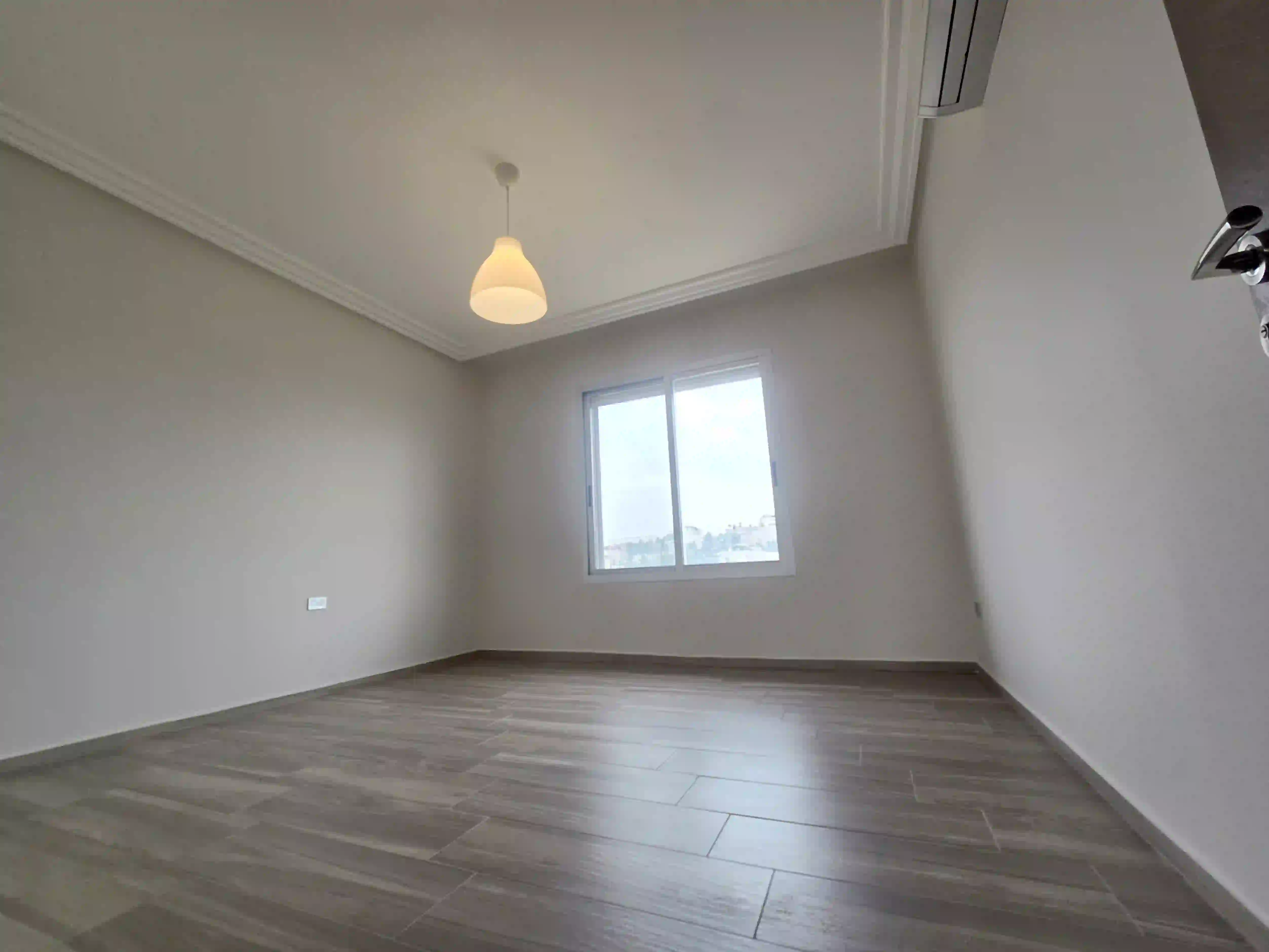 For rent Deir Ghbar Apartment - Image 11