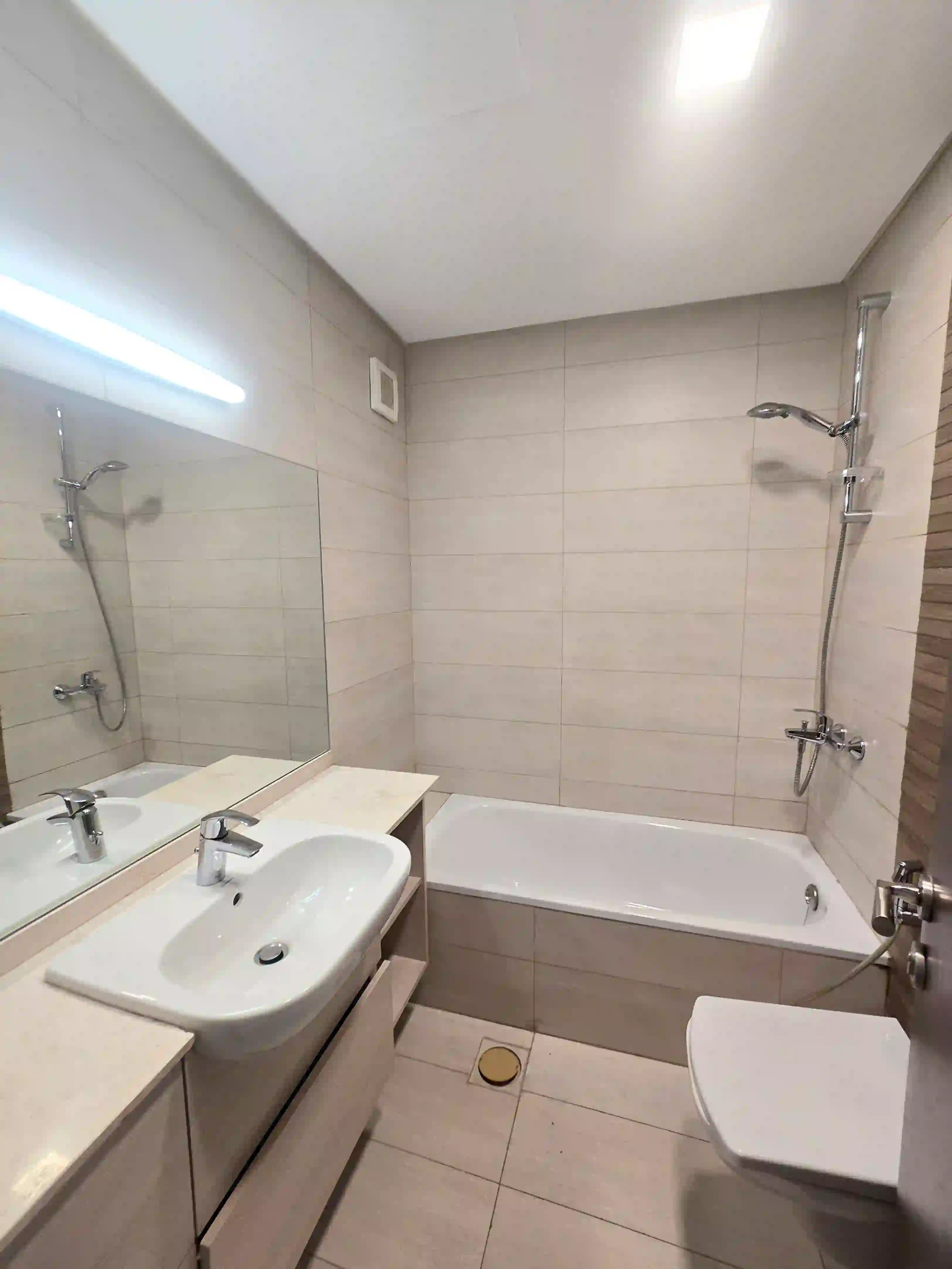 For rent Deir Ghbar Apartment - Image 14