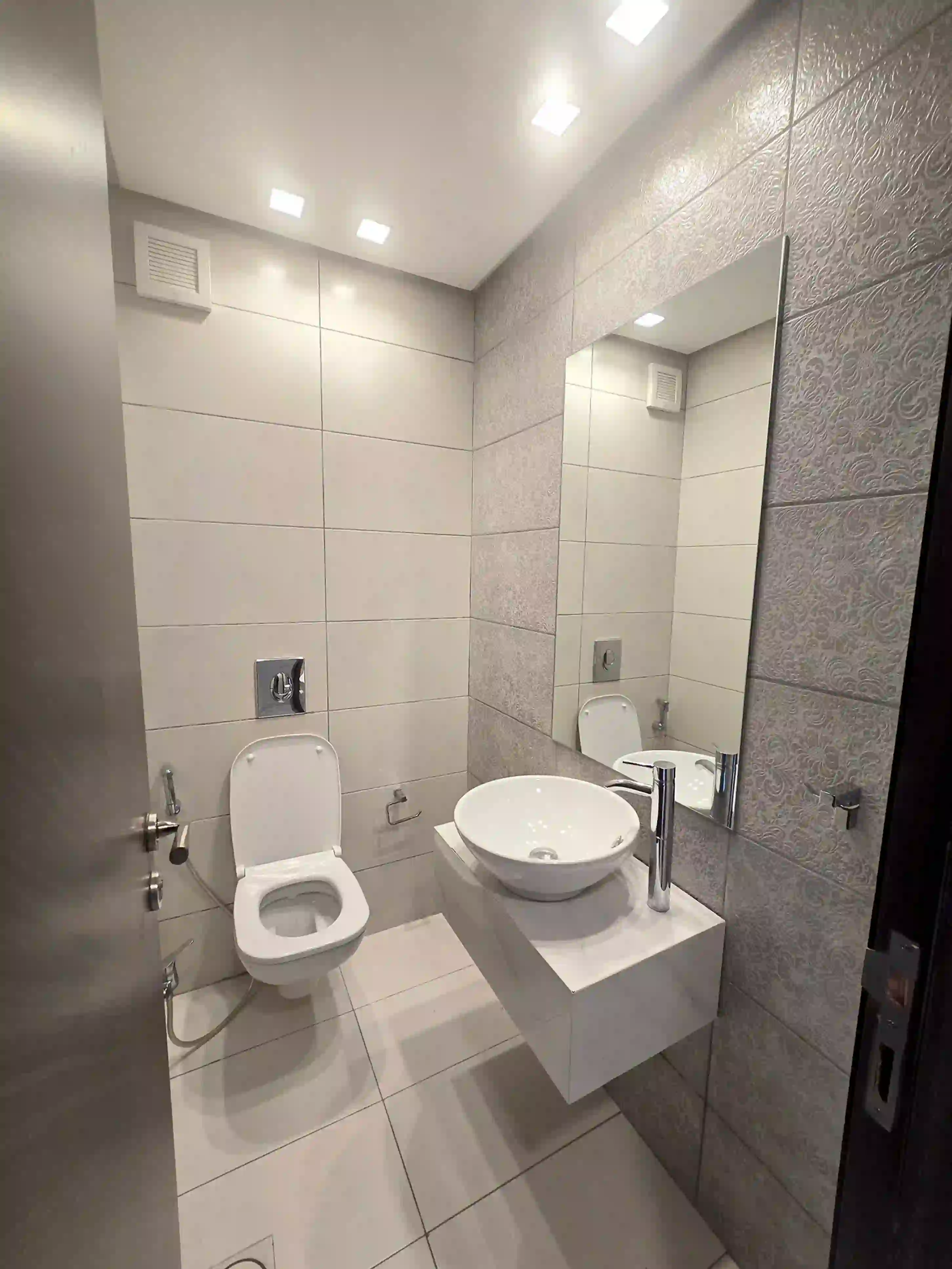 For rent Deir Ghbar Apartment - Image 15