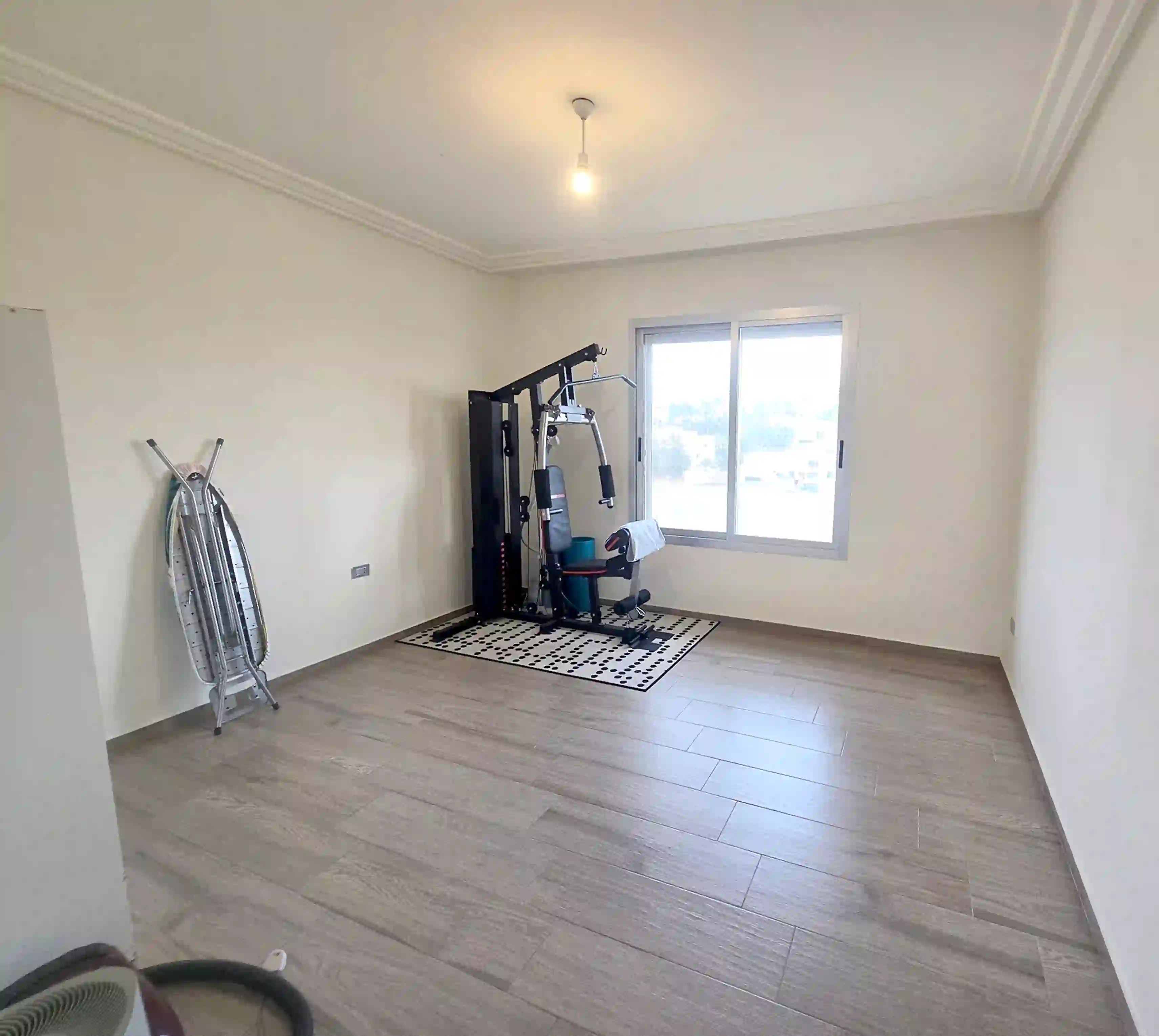 For rent Deir Ghbar Apartment - Image 11