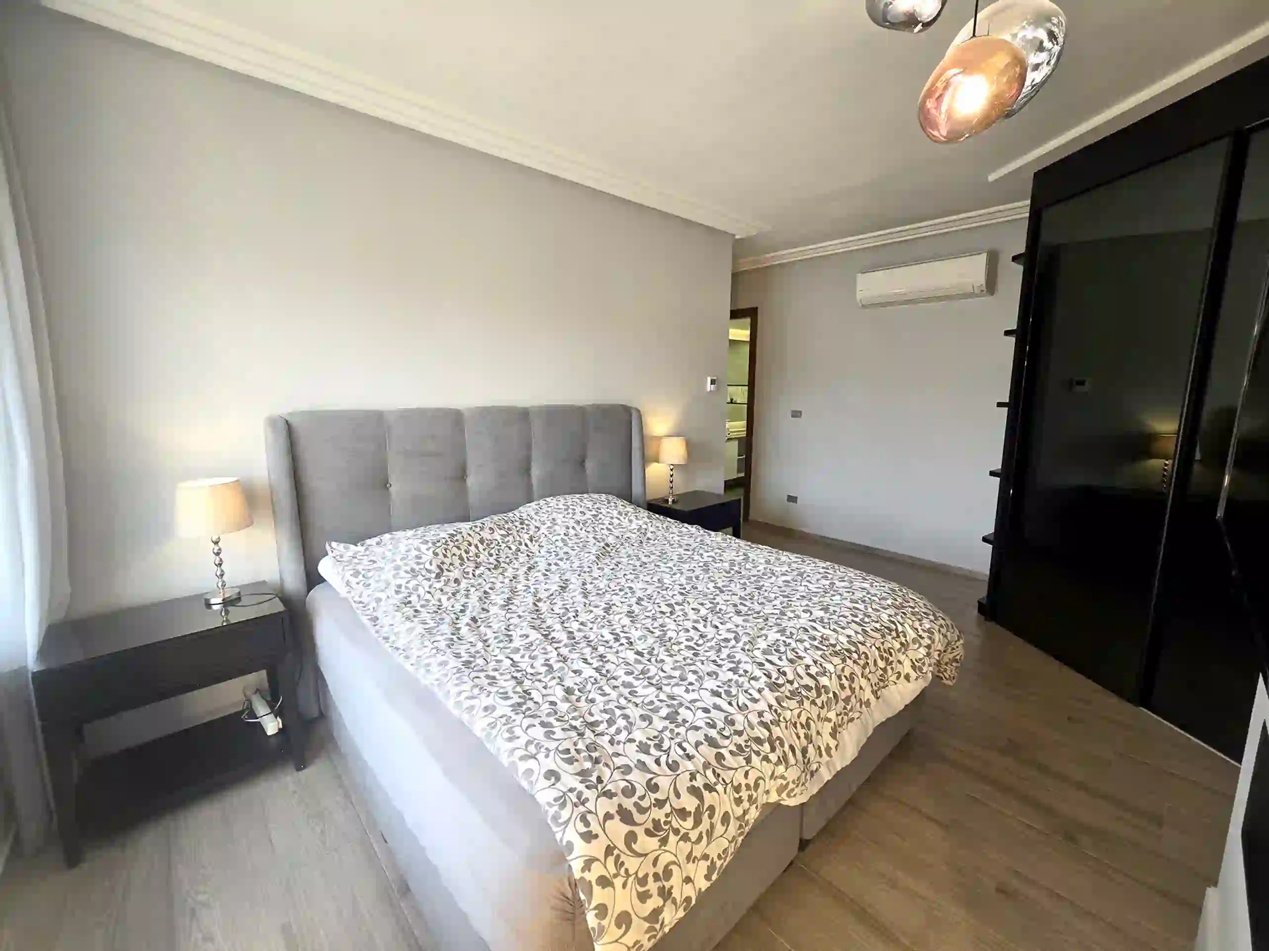 For rent Deir Ghbar Apartment - Image 8