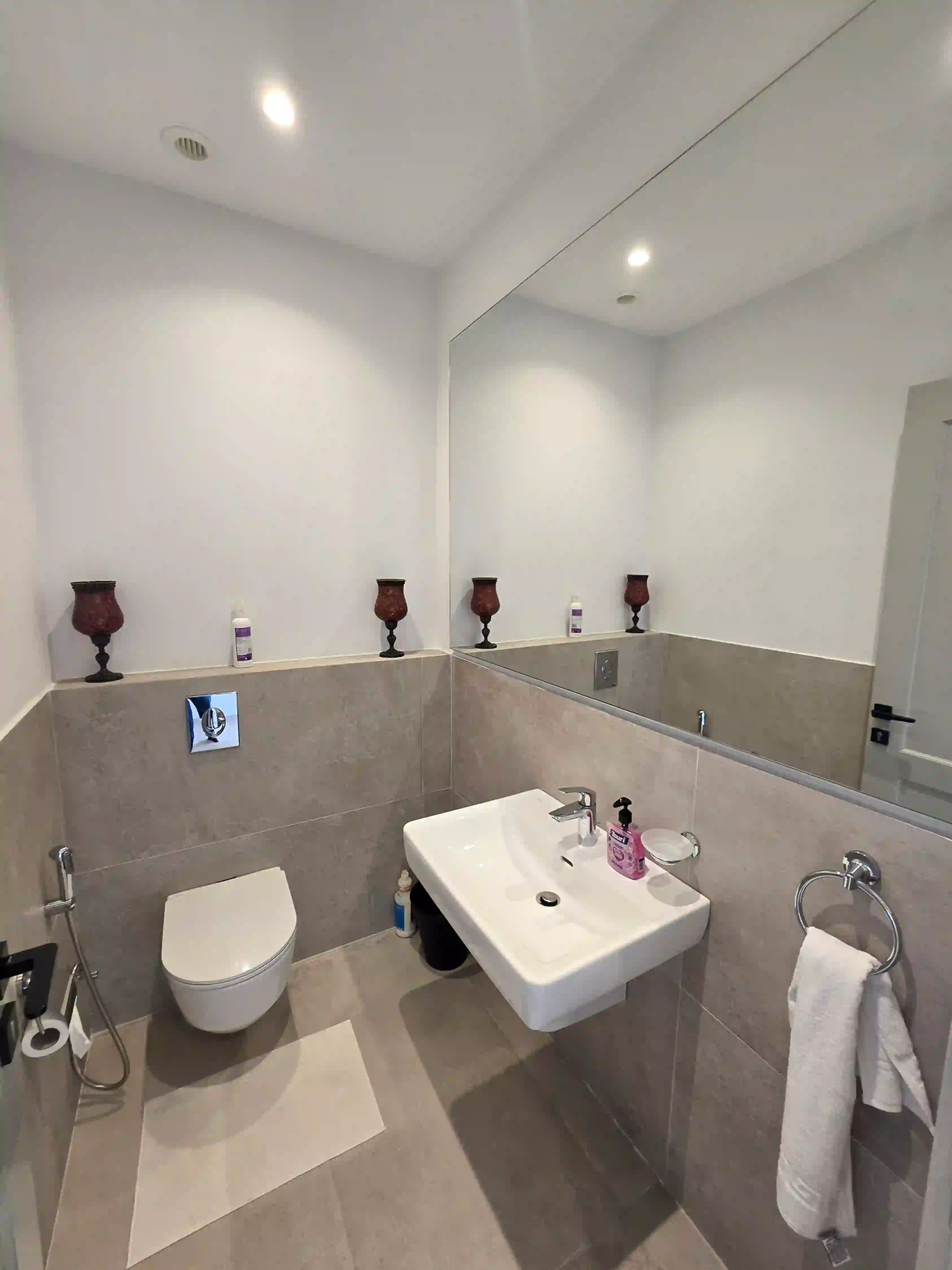 For rent Abdoun Apartment - Image 10