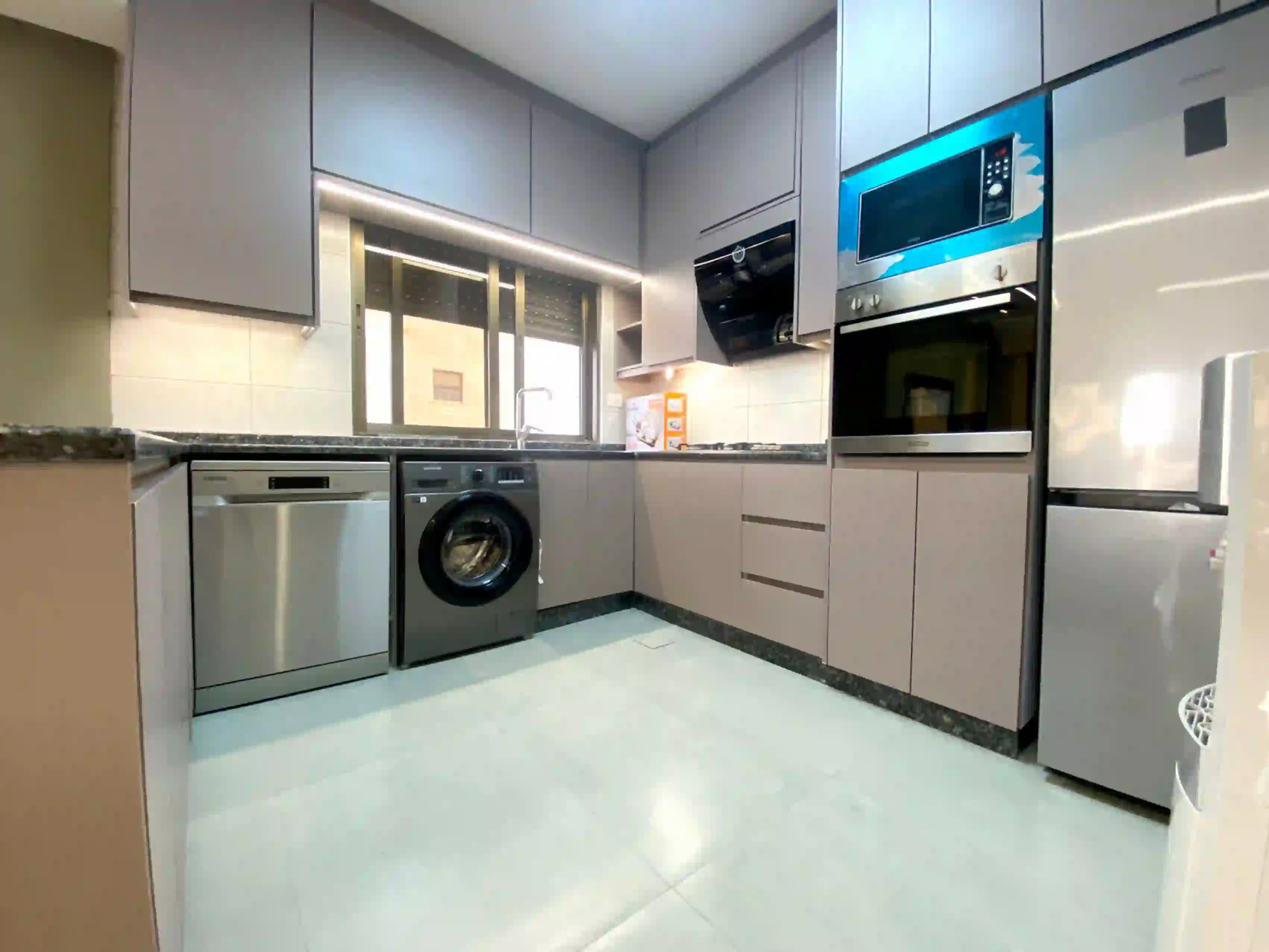 للايجار عبدون شقة - Image 5