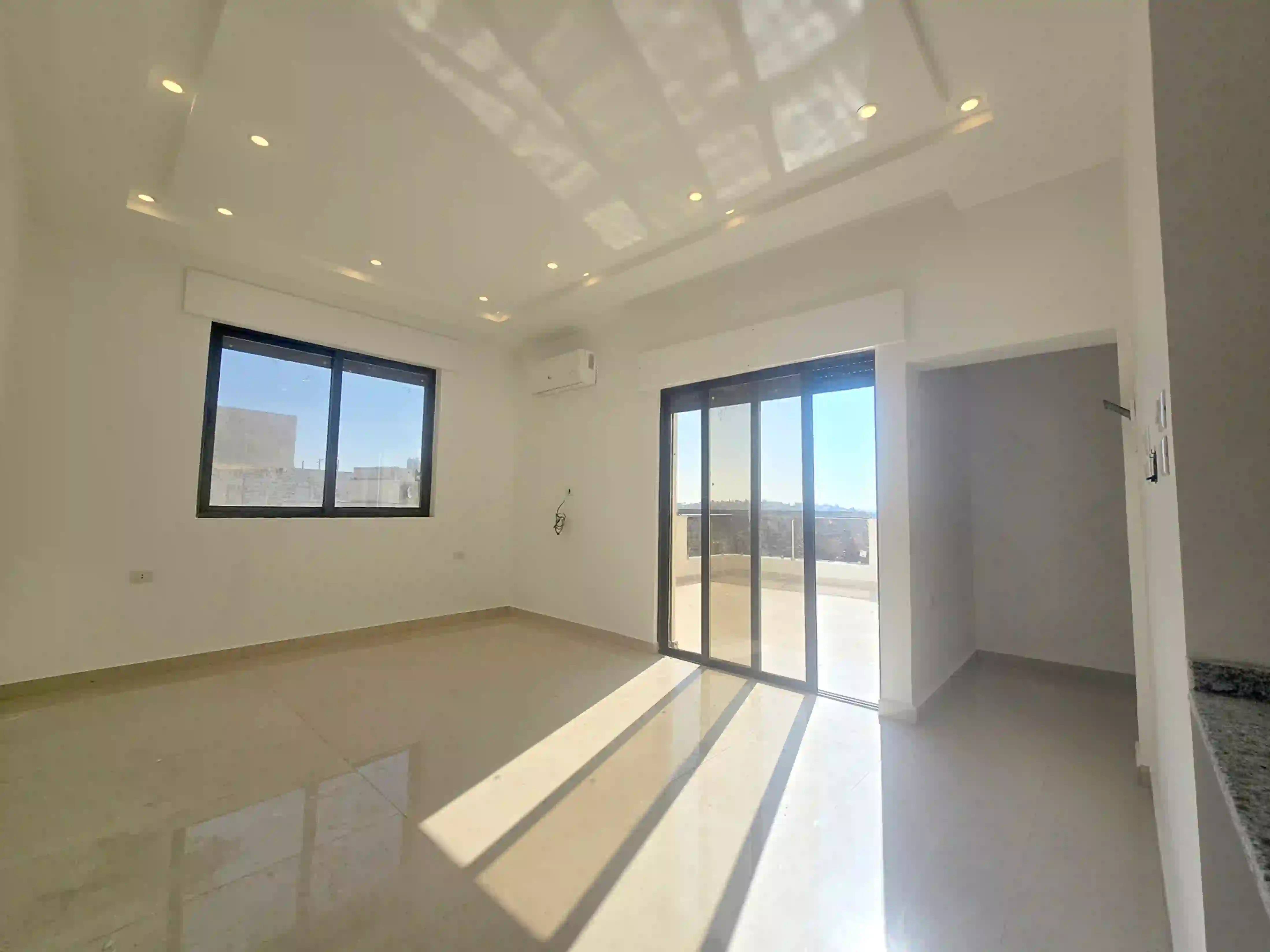 Abdoun Brand New Unfurnished Roof Apartment 2-Bedroom 100sqm with 40sqm Terrace View for Annual Rent 10,000 JD 2