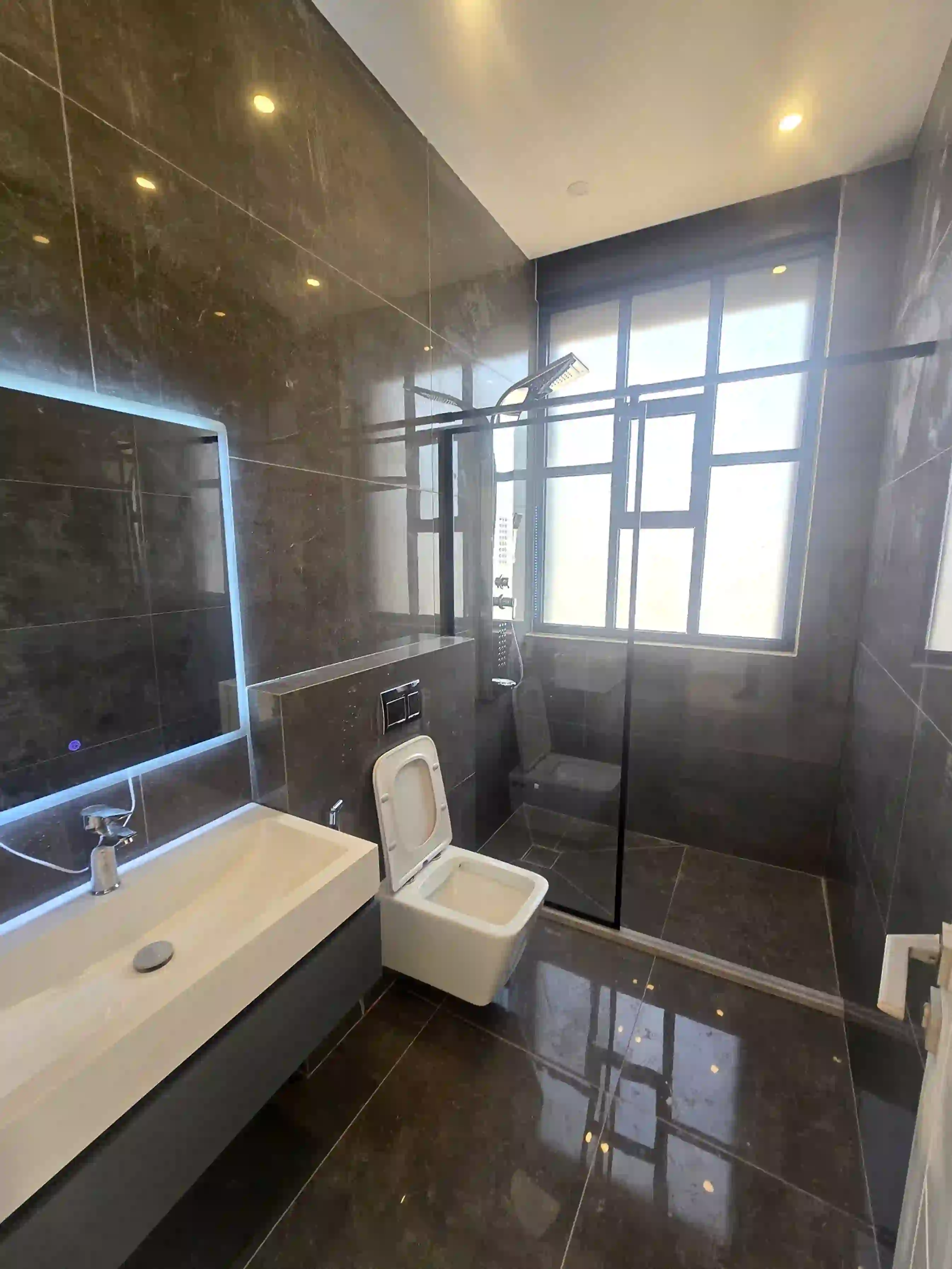 For rent Abdoun Apartment - Image 9