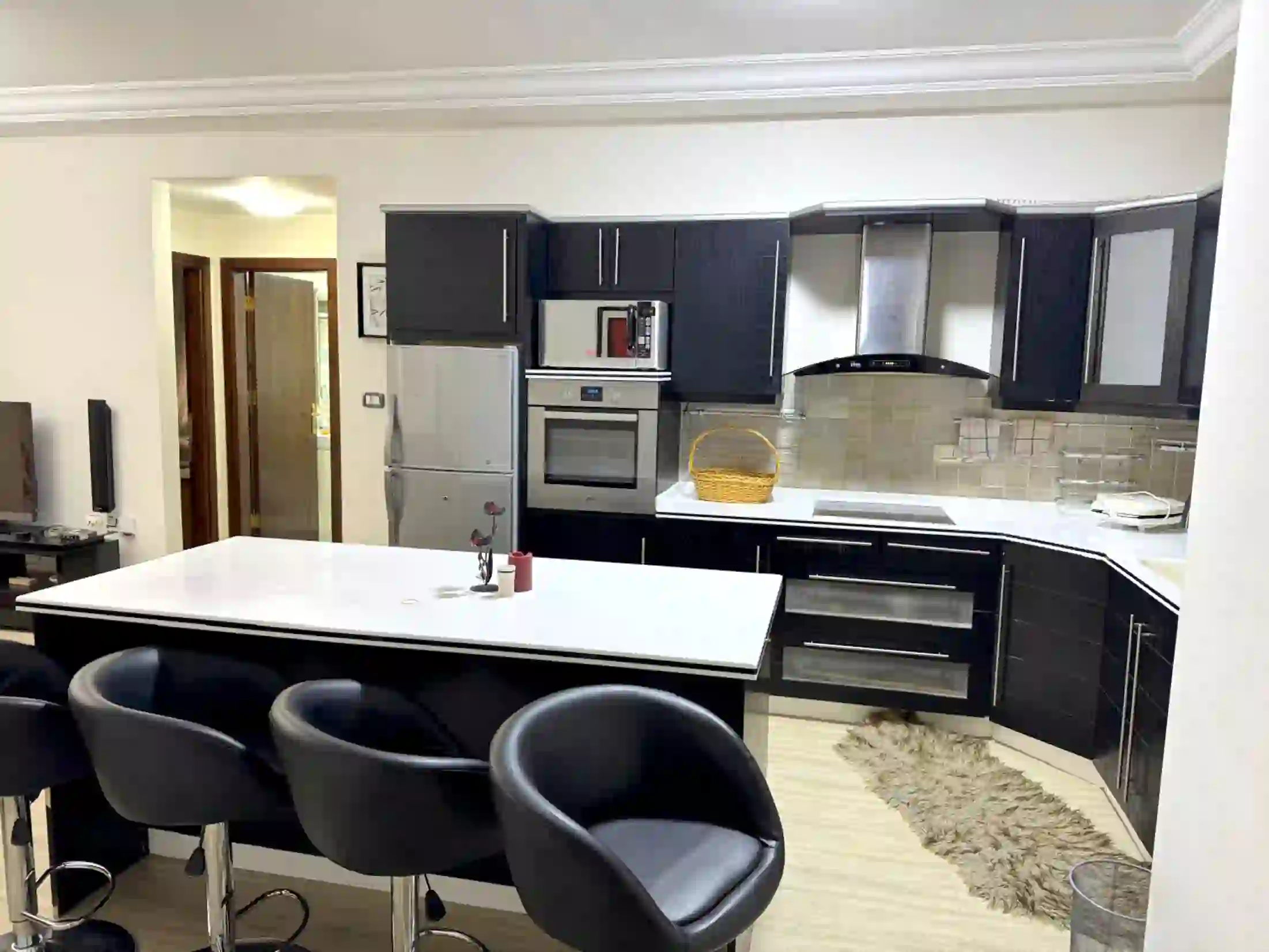 For rent Deir Ghbar Apartment - Image 2