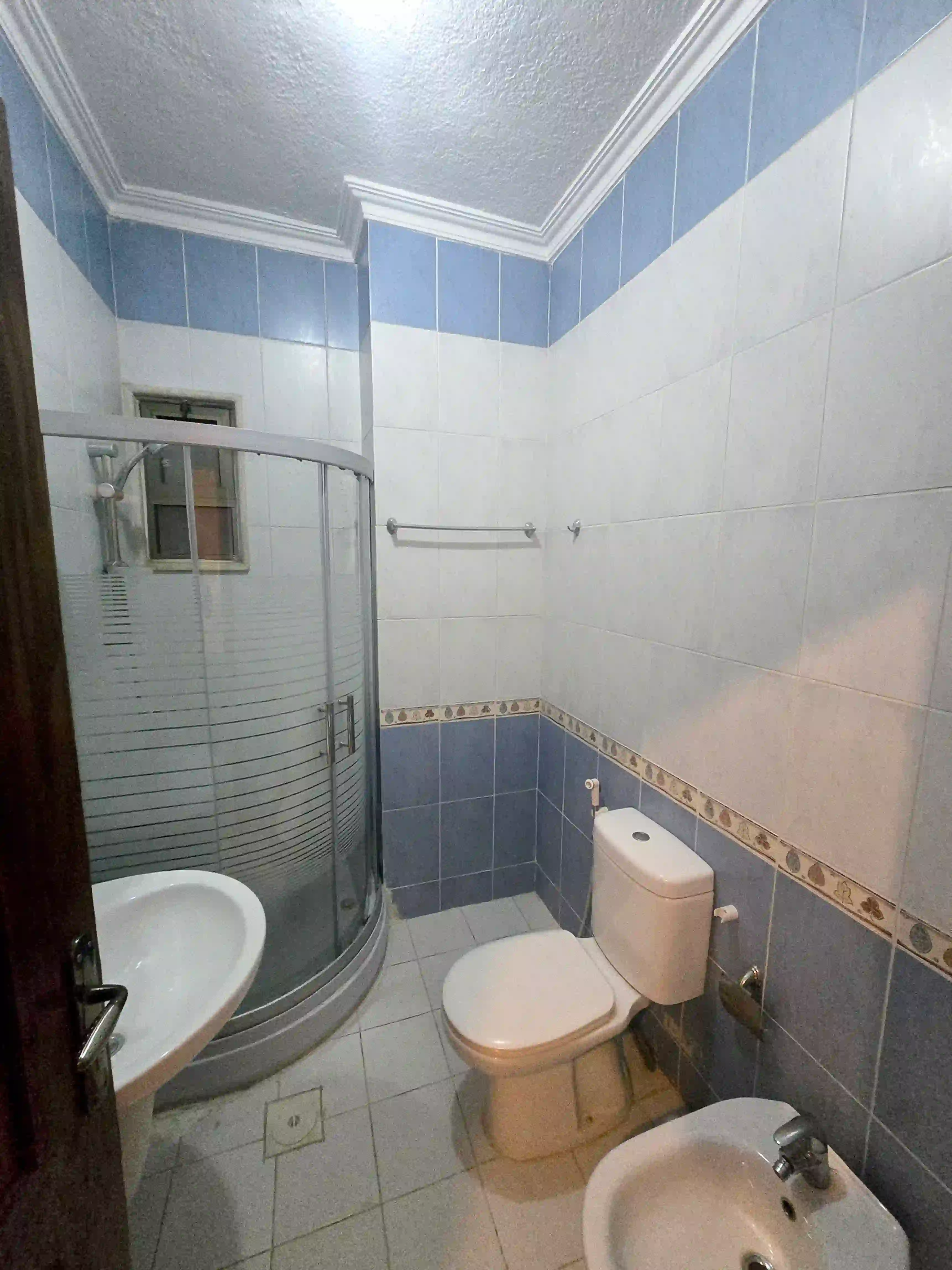 For rent 7th Circle Apartment - Image 17