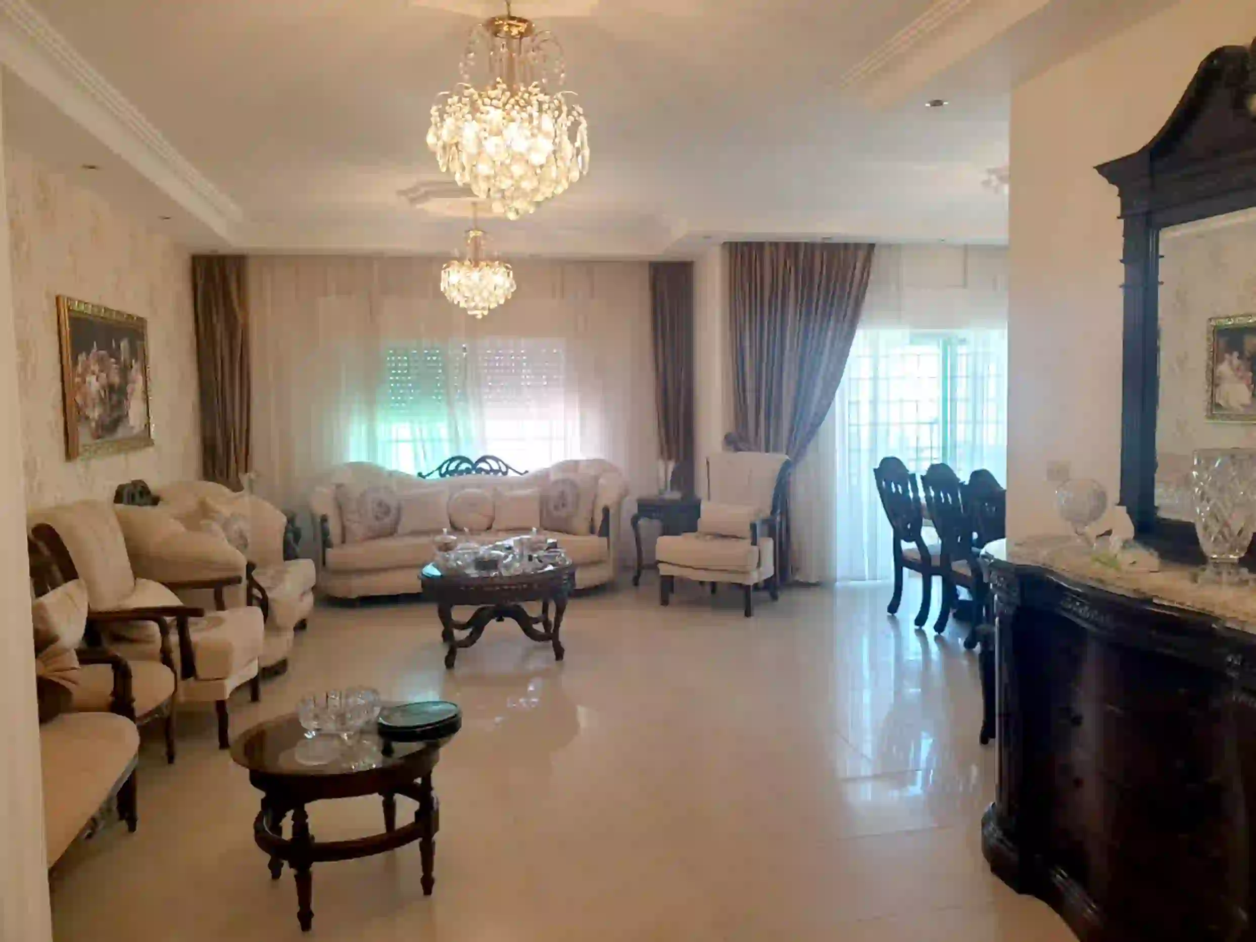 For sale Tla Al-Ali Apartment - Image 1