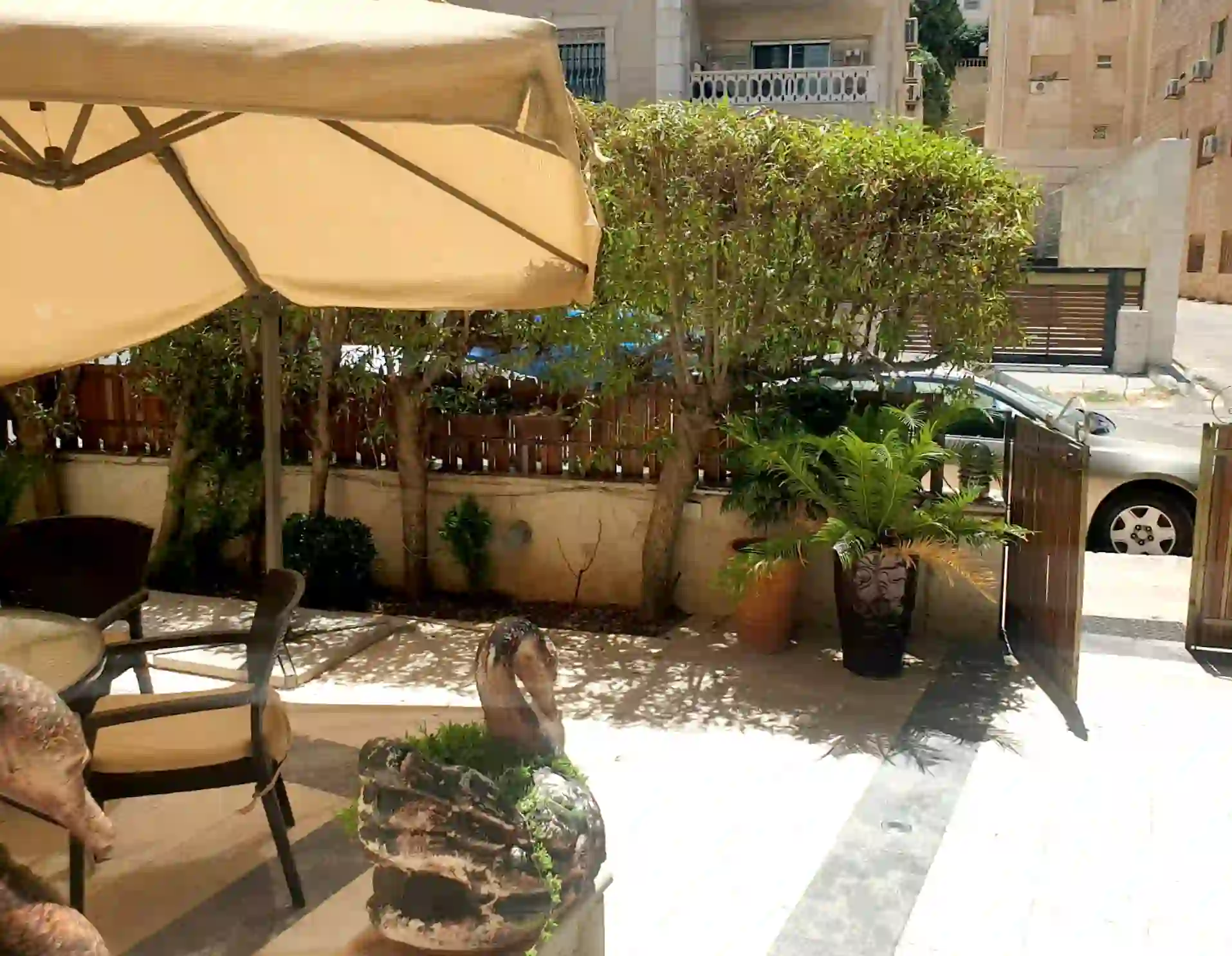 للايجار أم السماق شقة - Image 2