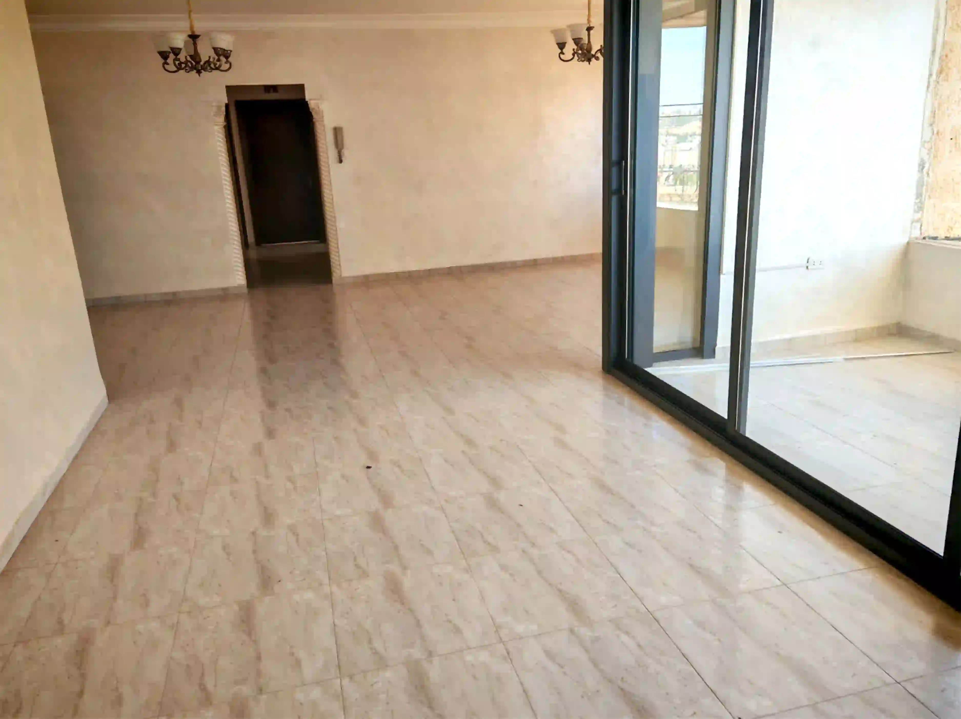 For sale 7th Circle Apartment - Image 2