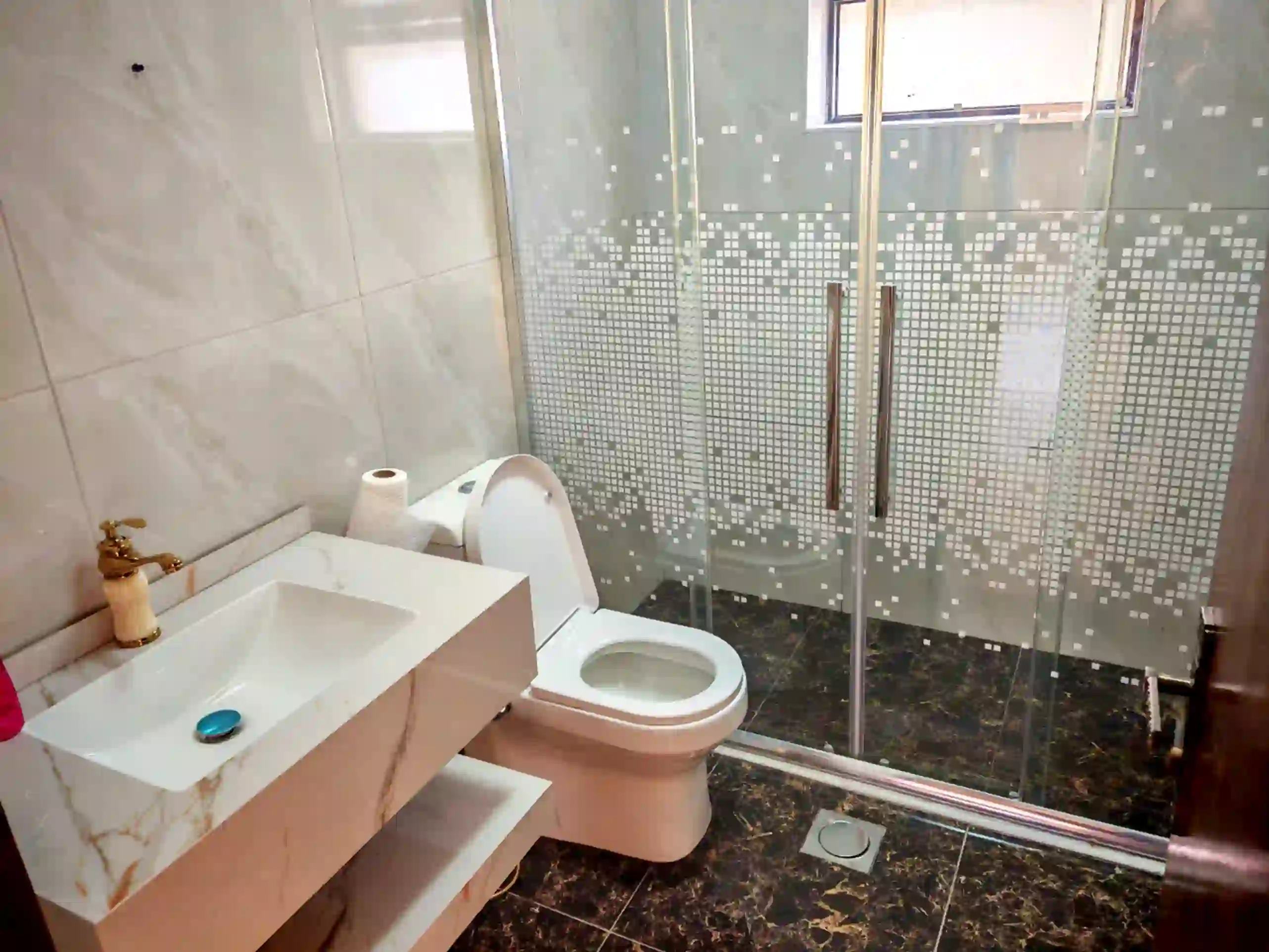 For rent 7th Circle Apartment - Image 9