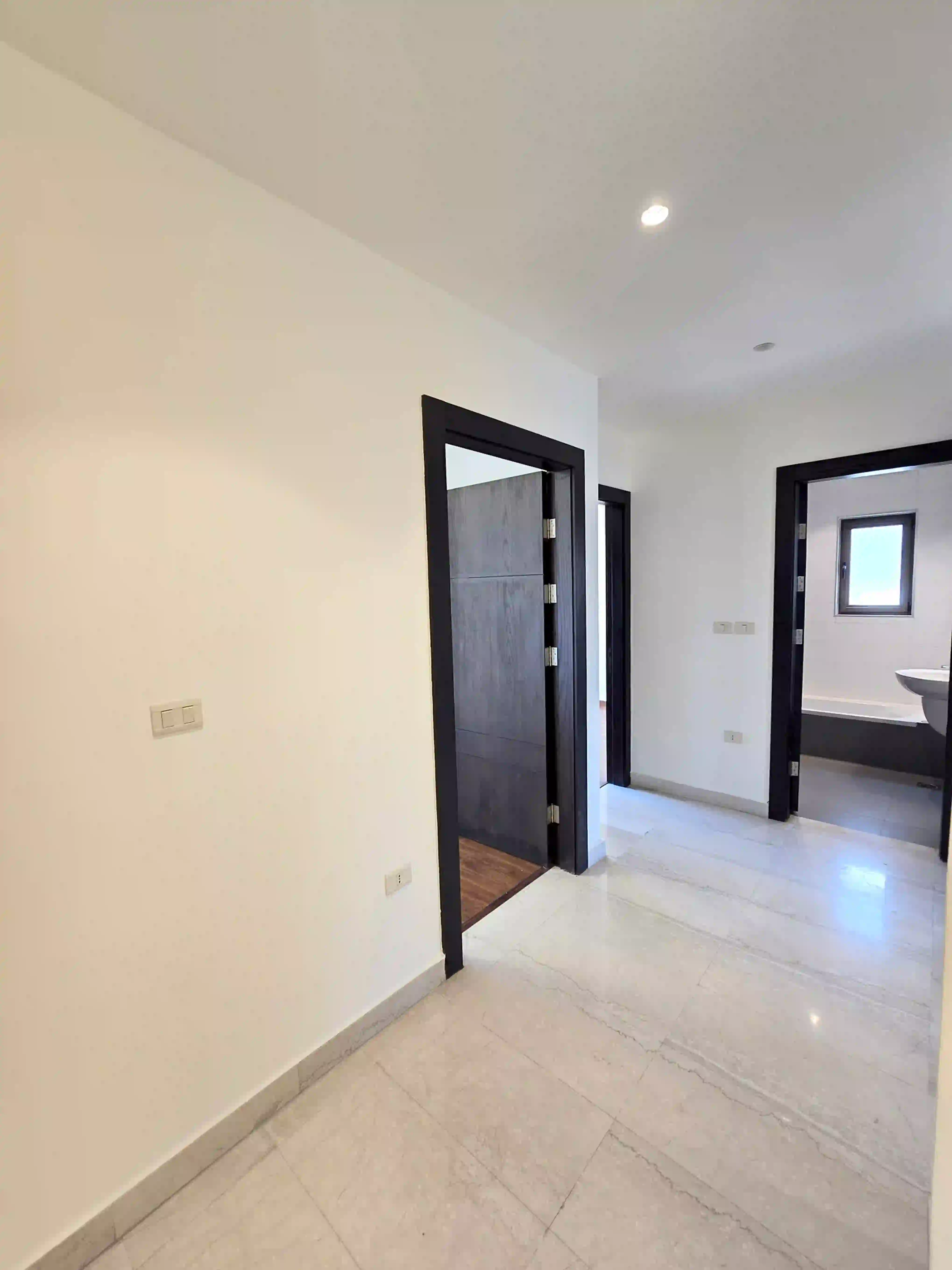 للايجار عبدون شقة - Image 9