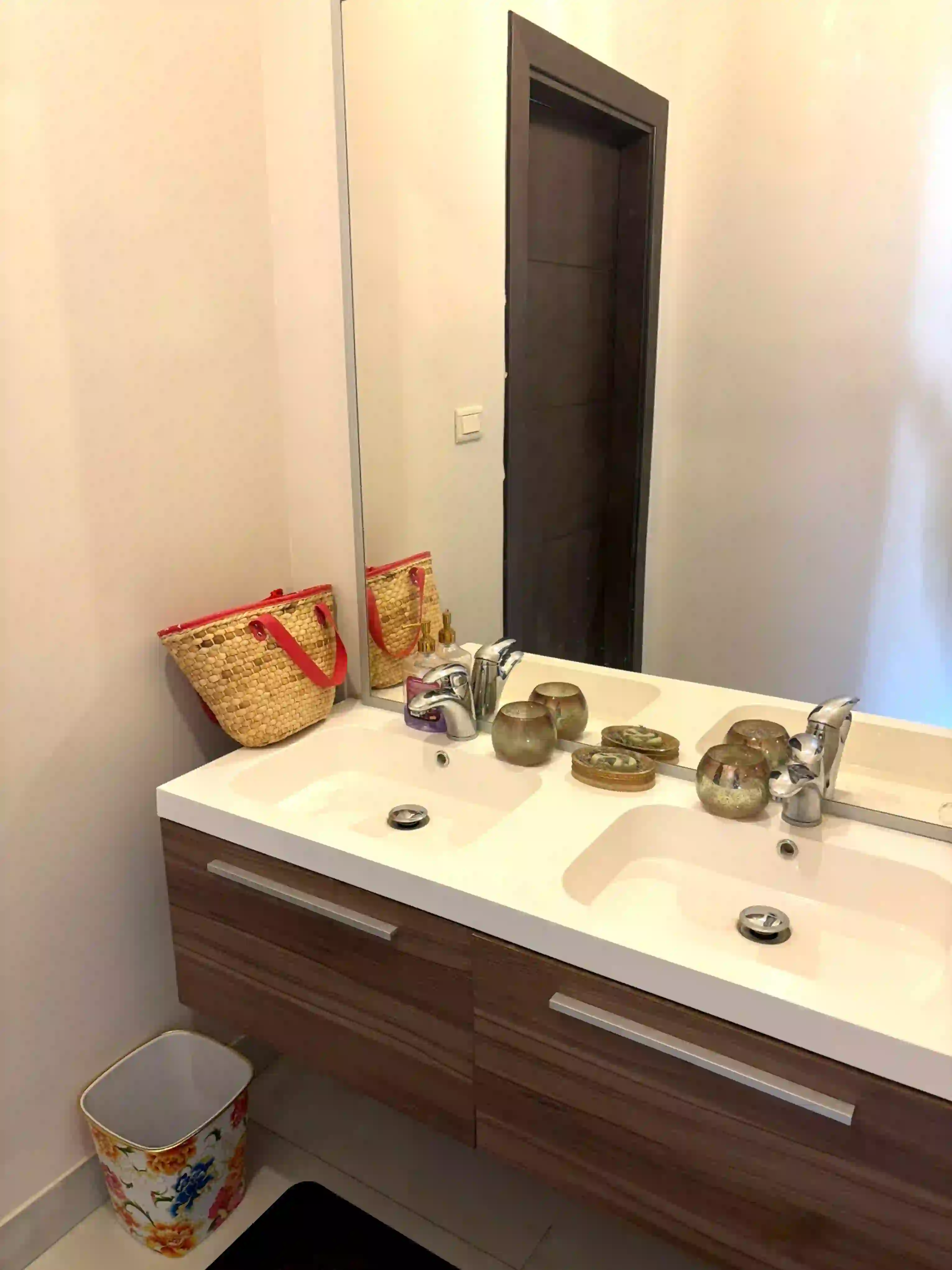 للبيع الشميساني شقة - Image 18