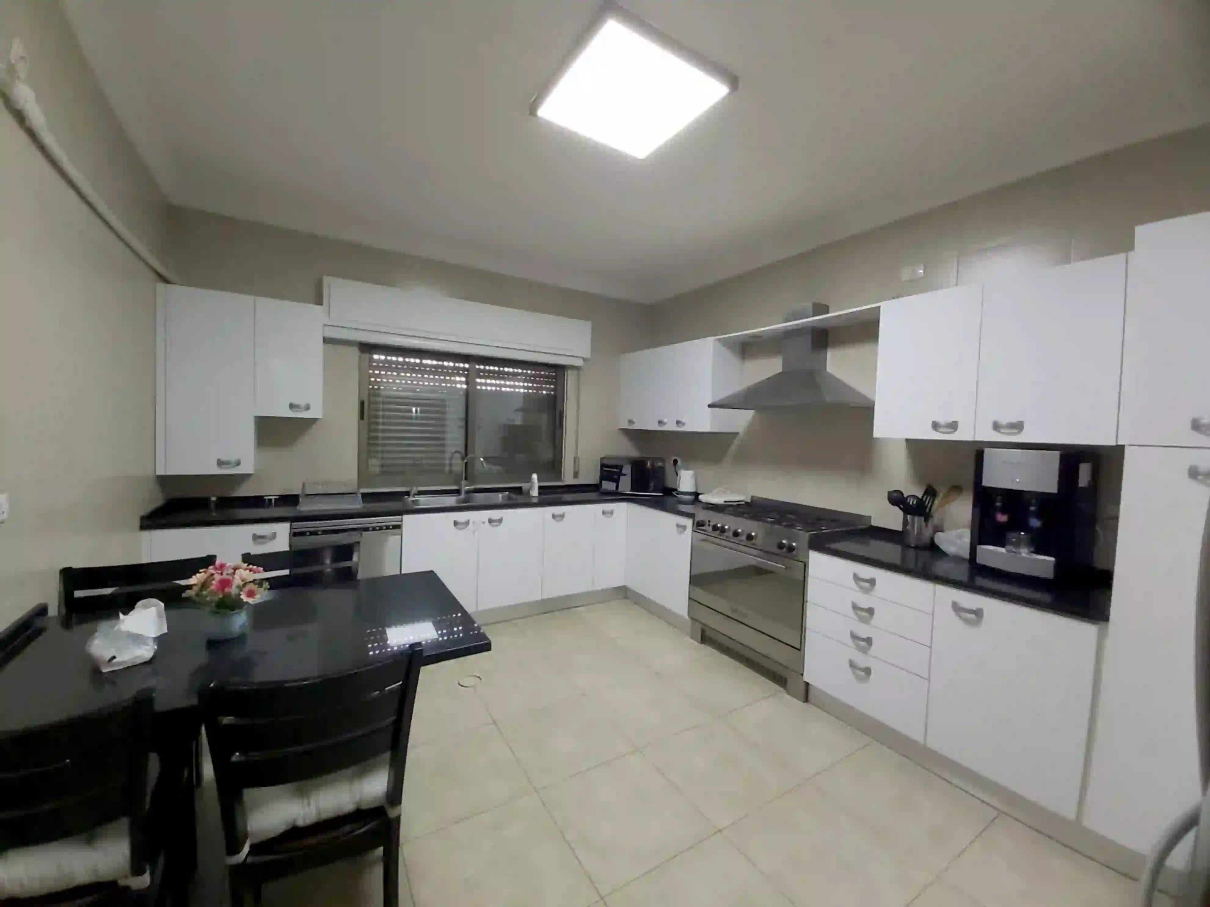 للايجار الشميساني شقة - Image 8