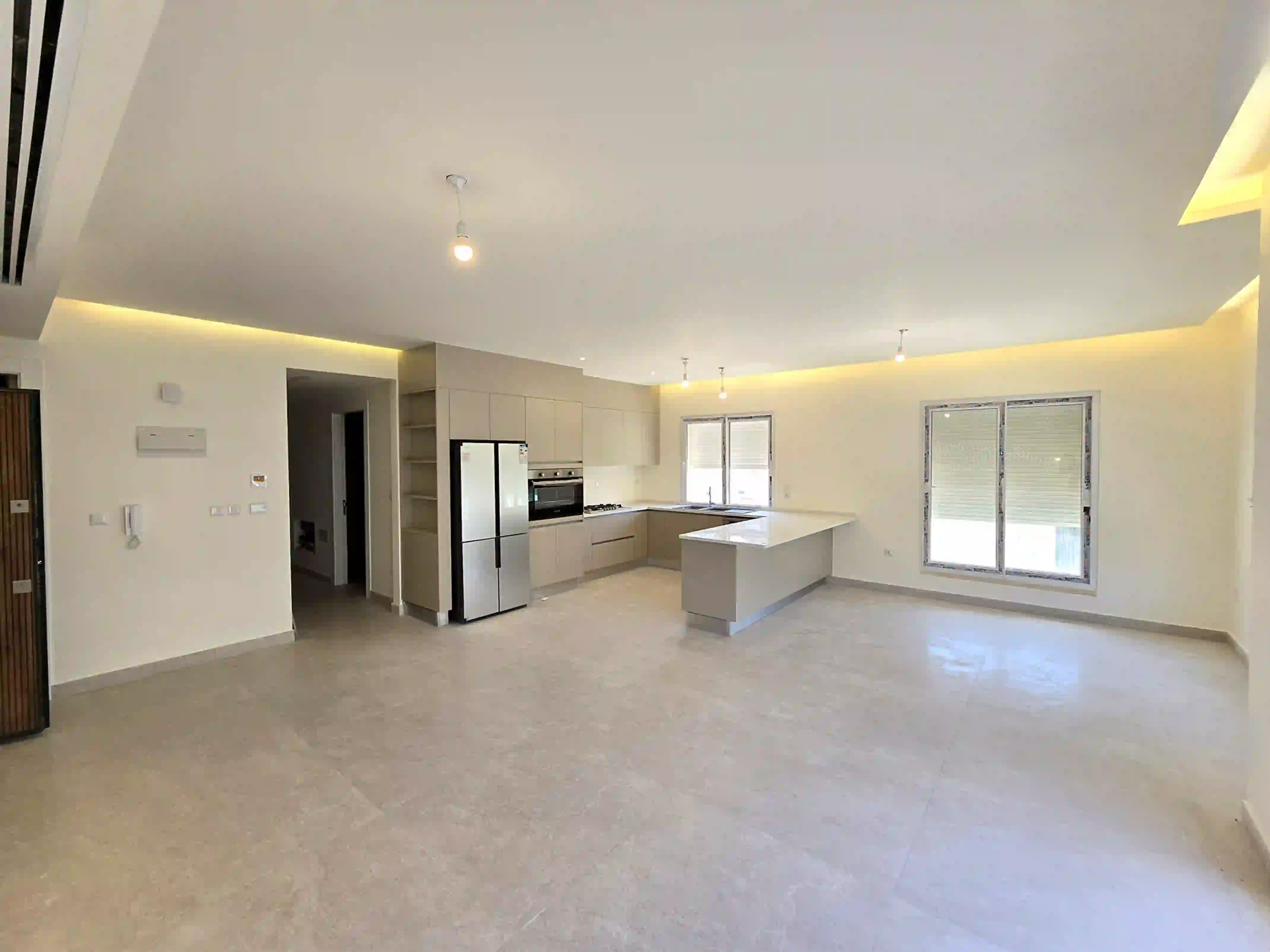 For sale Abdoun Apartment - Image 2