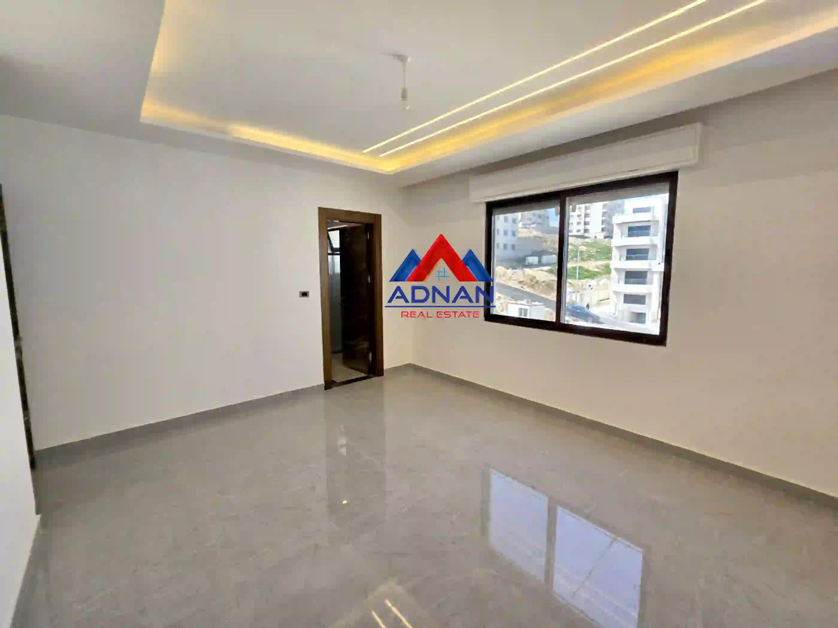 For sale Deir Ghbar Apartment - Image 4