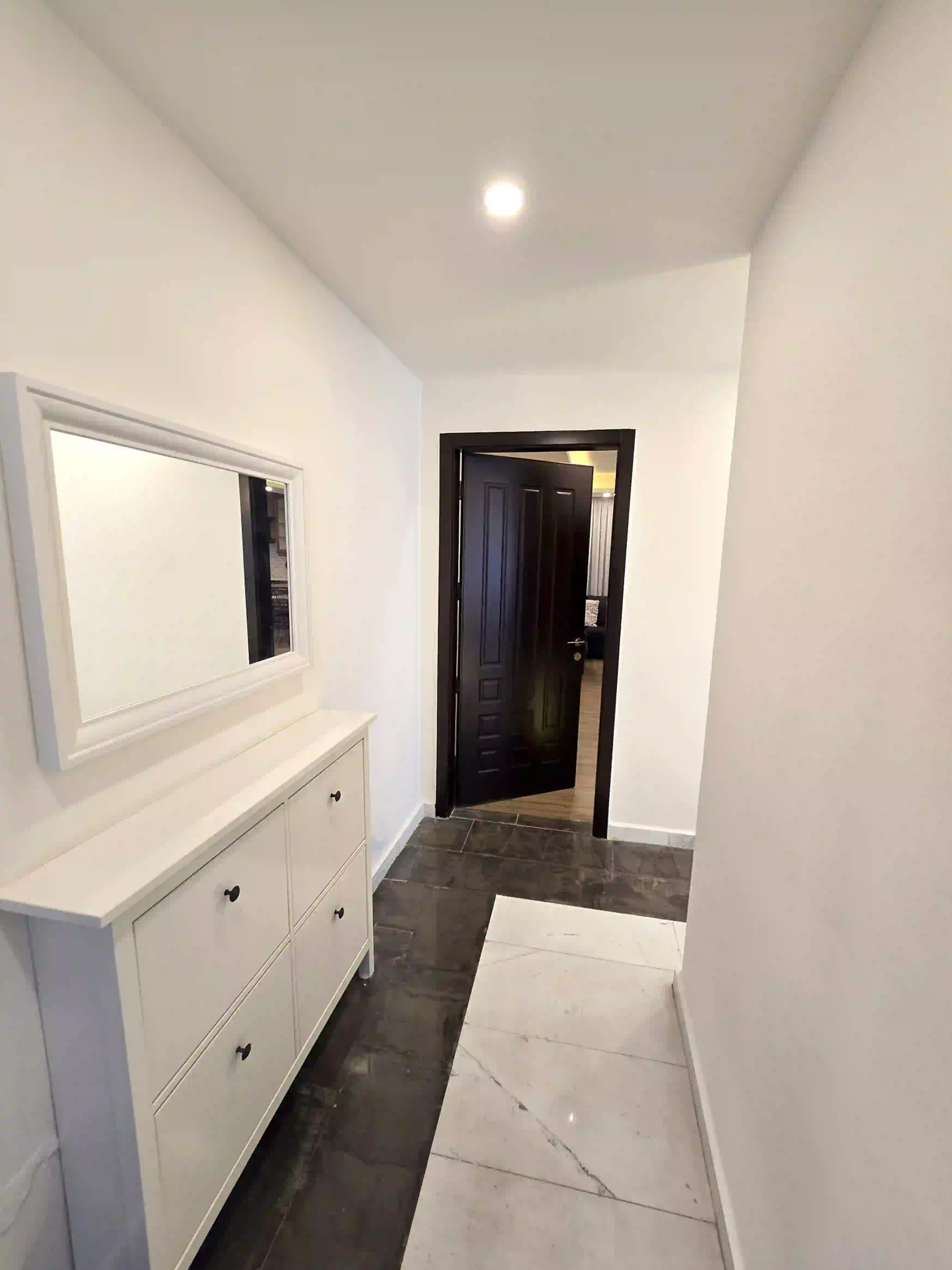 For rent Deir Ghbar Apartment - Image 8