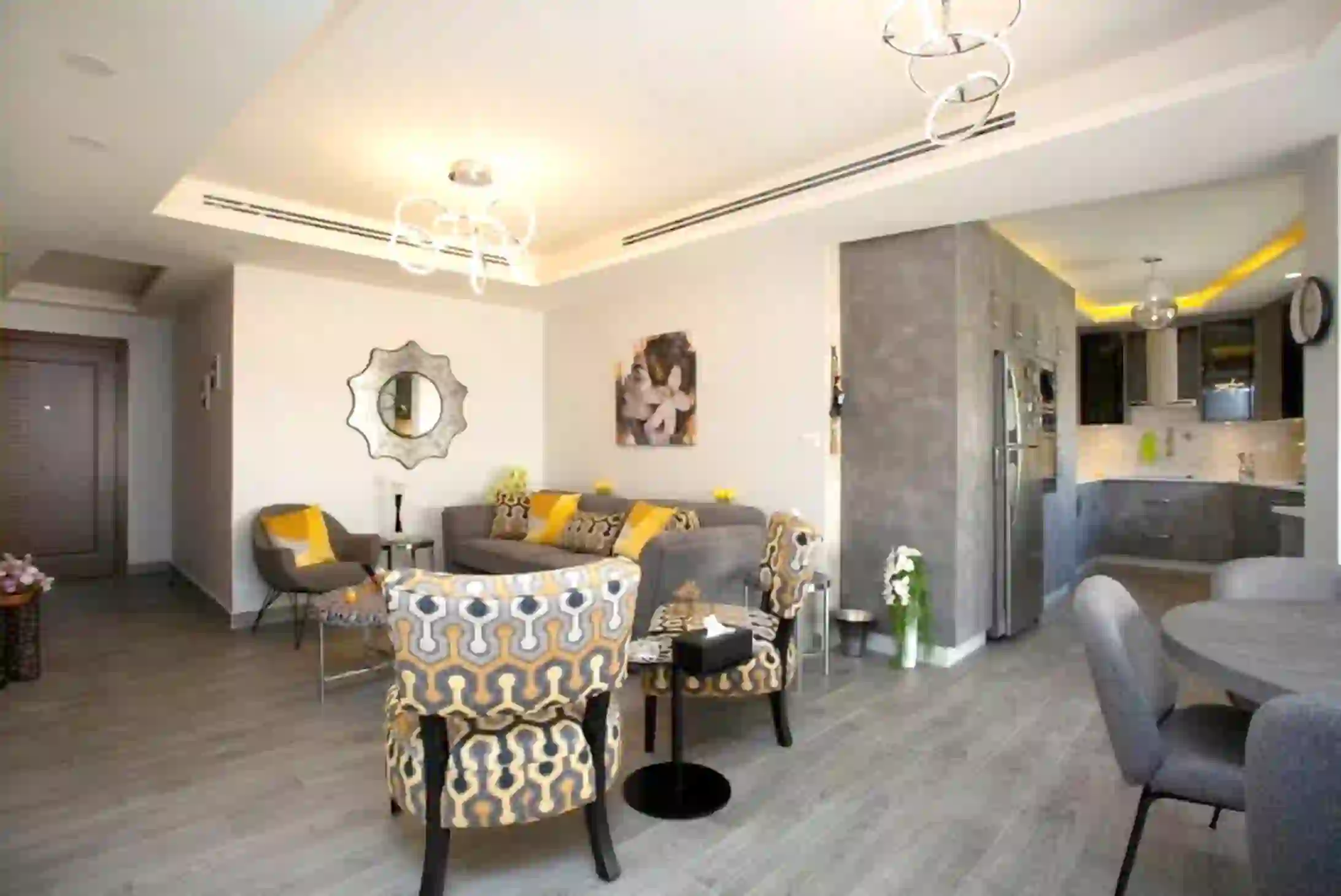 For rent Deir Ghbar Apartment - Image 1