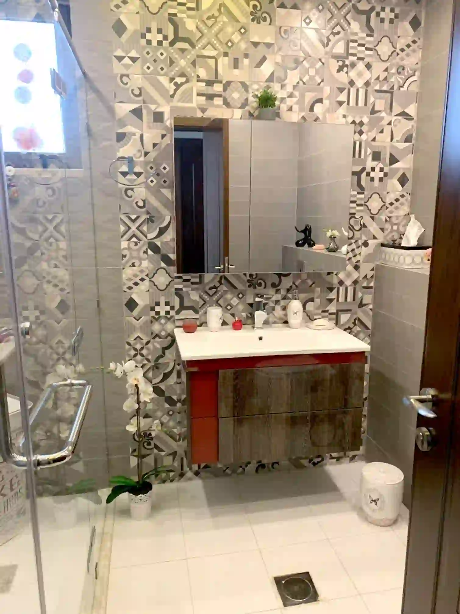 For rent Deir Ghbar Apartment - Image 9