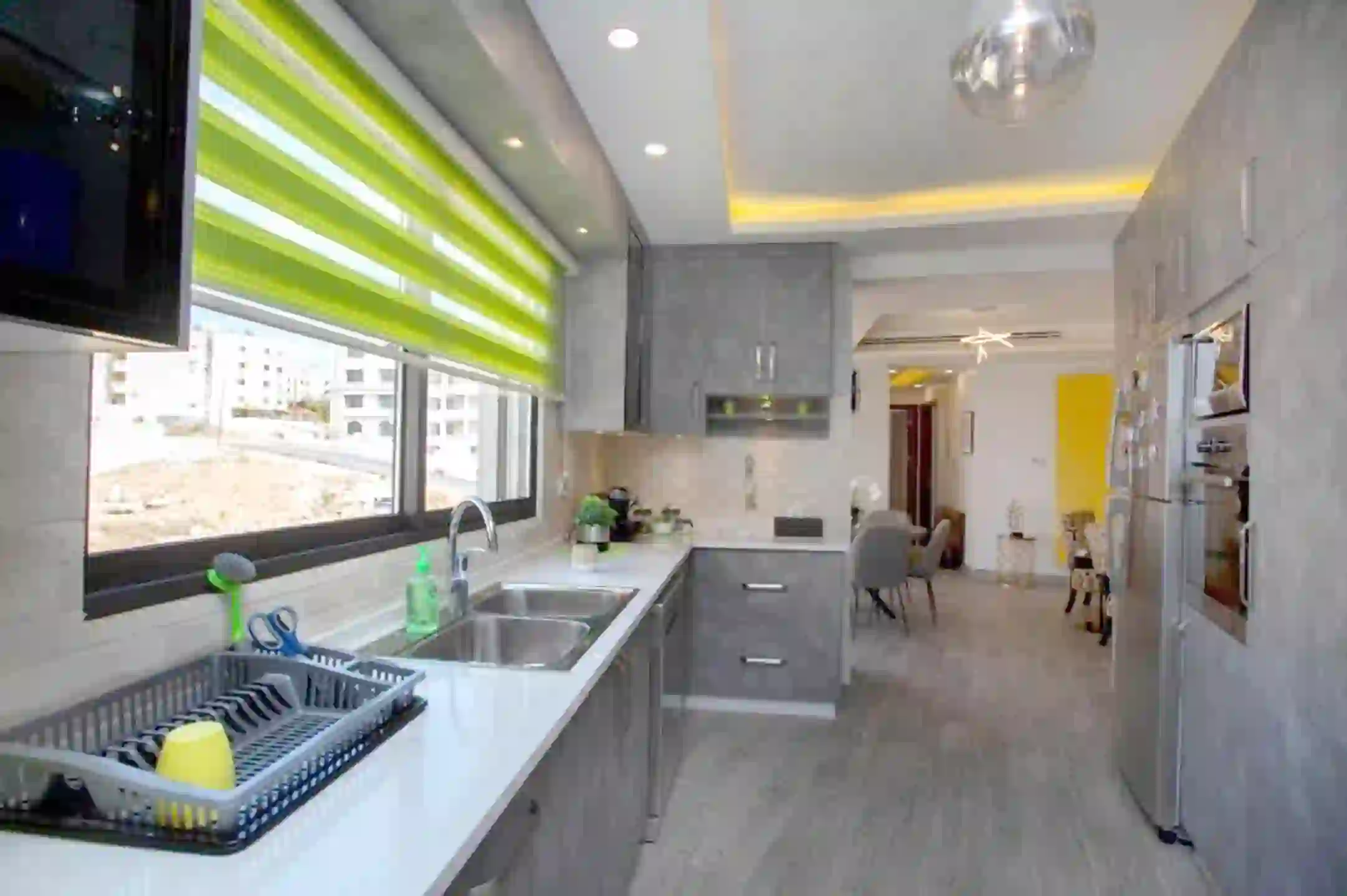 For rent Deir Ghbar Apartment - Image 6