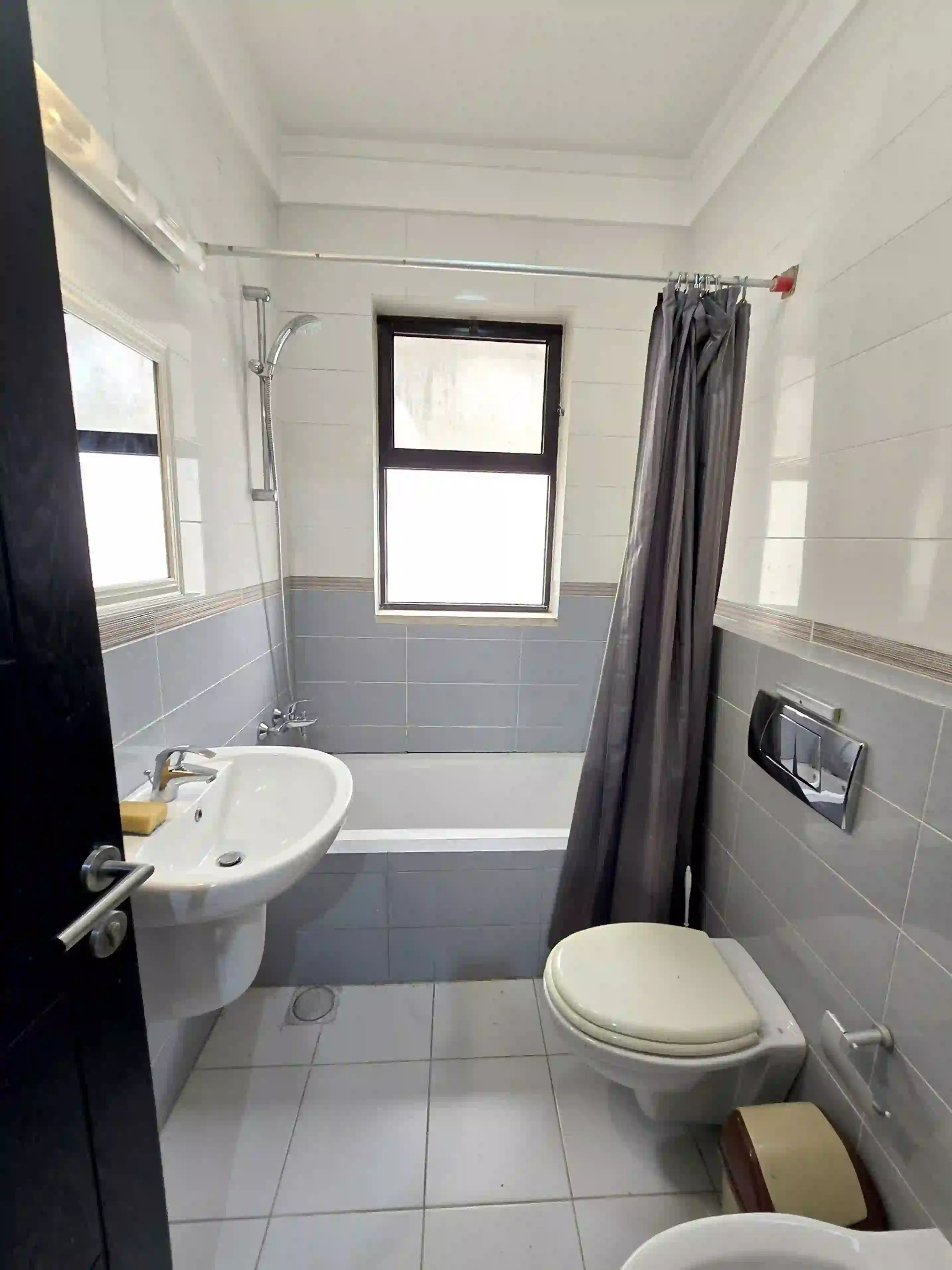 For rent 7th Circle Apartment - Image 10