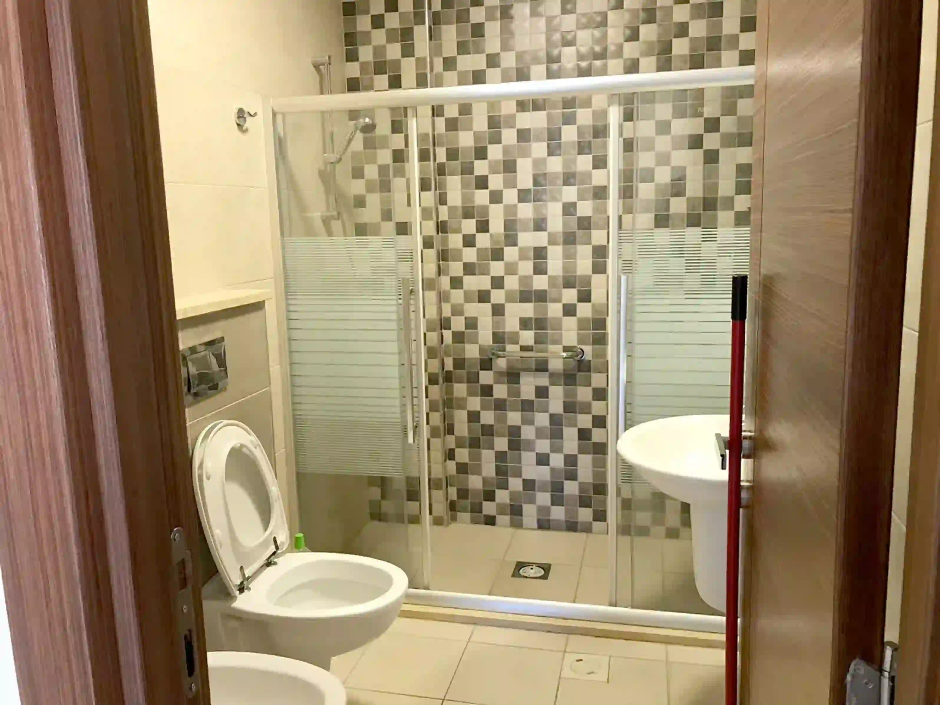 For rent Abdoun Apartment - Image 14