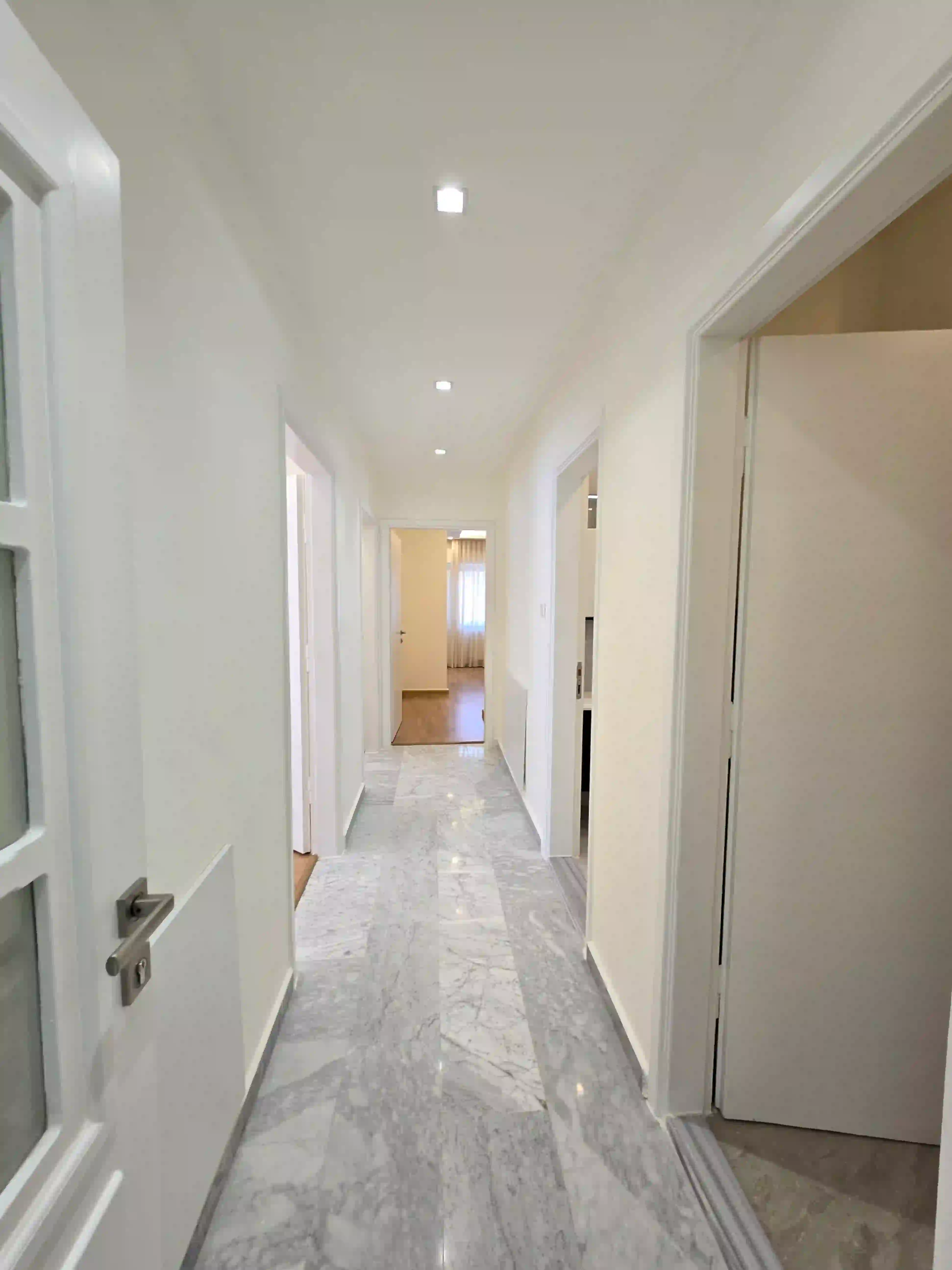 For rent Abdoun Apartment - Image 11