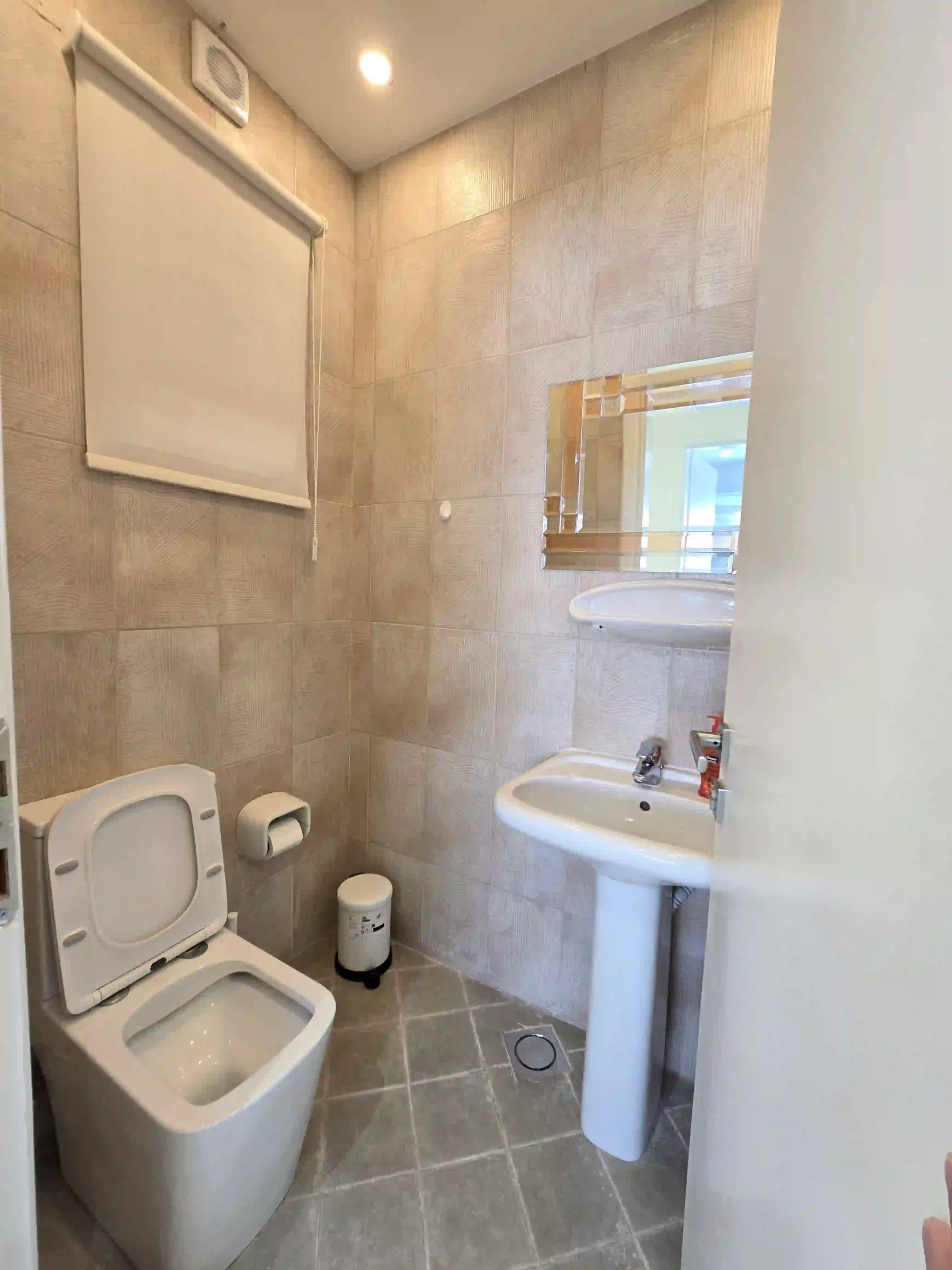 For rent Abdoun Apartment - Image 14