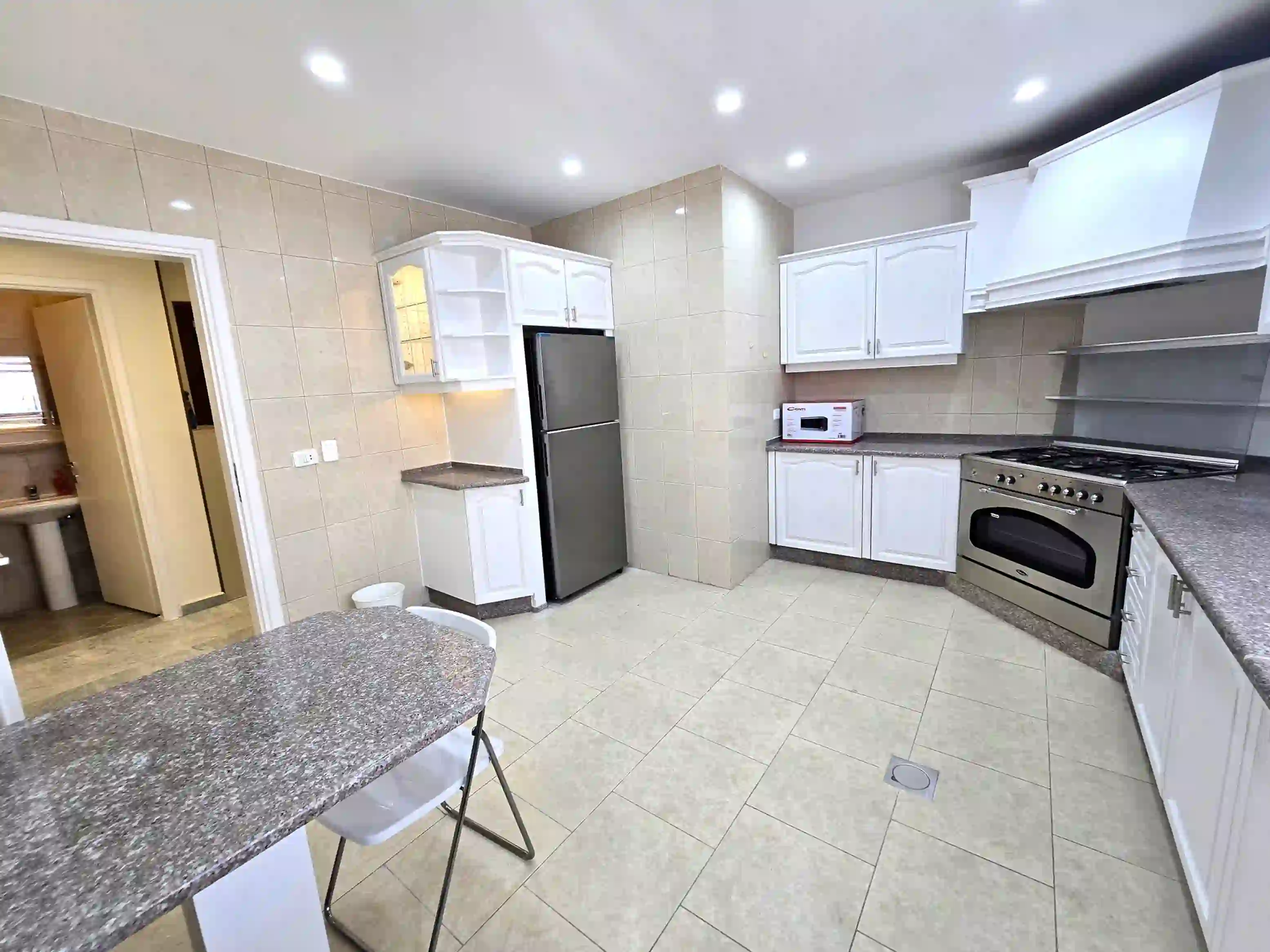 For rent Abdoun Apartment - Image 7