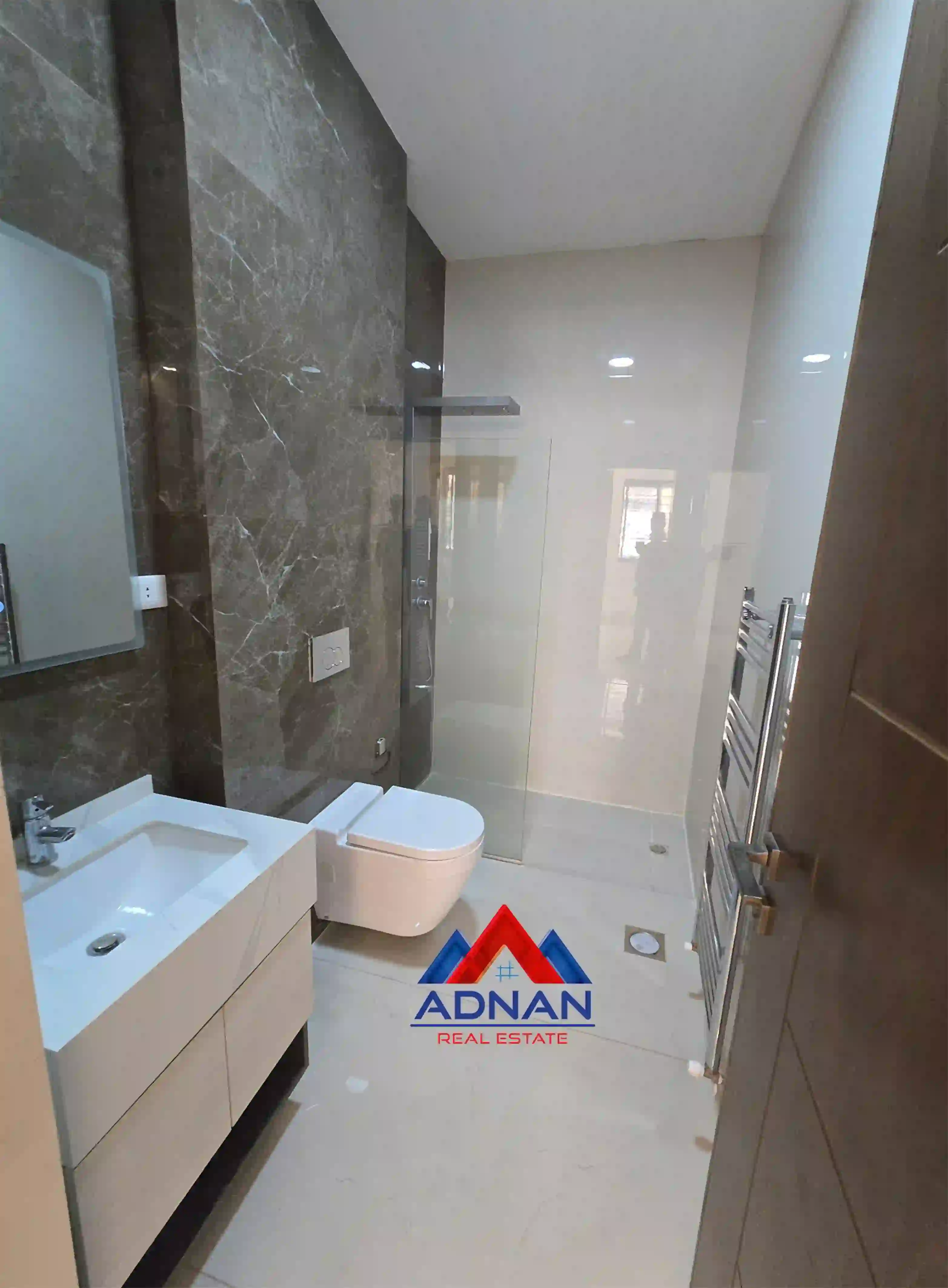 For rent 7th Circle Apartment - Image 11