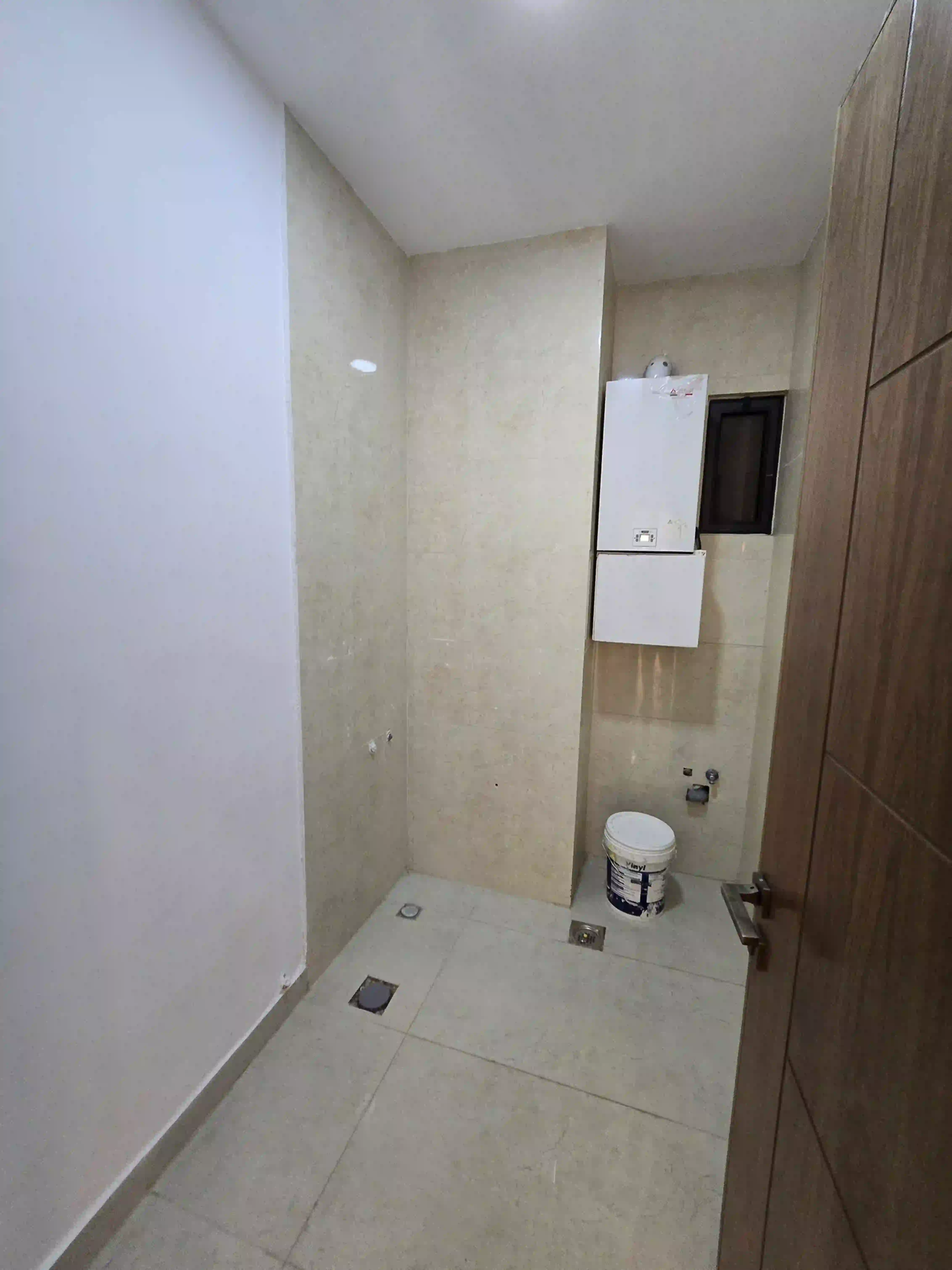 For rent 7th Circle Apartment - Image 12