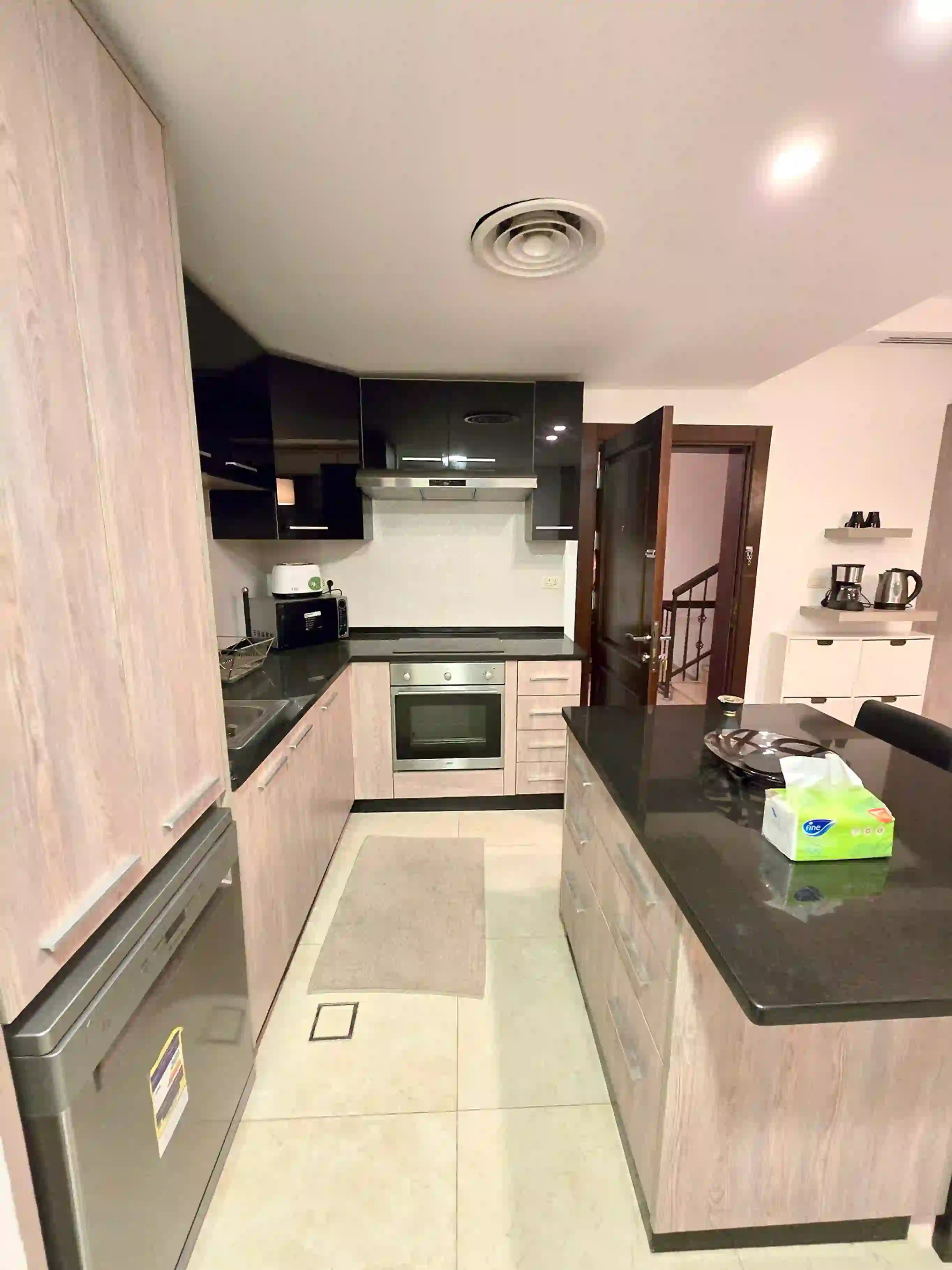 For rent Abdoun Apartment - Image 6